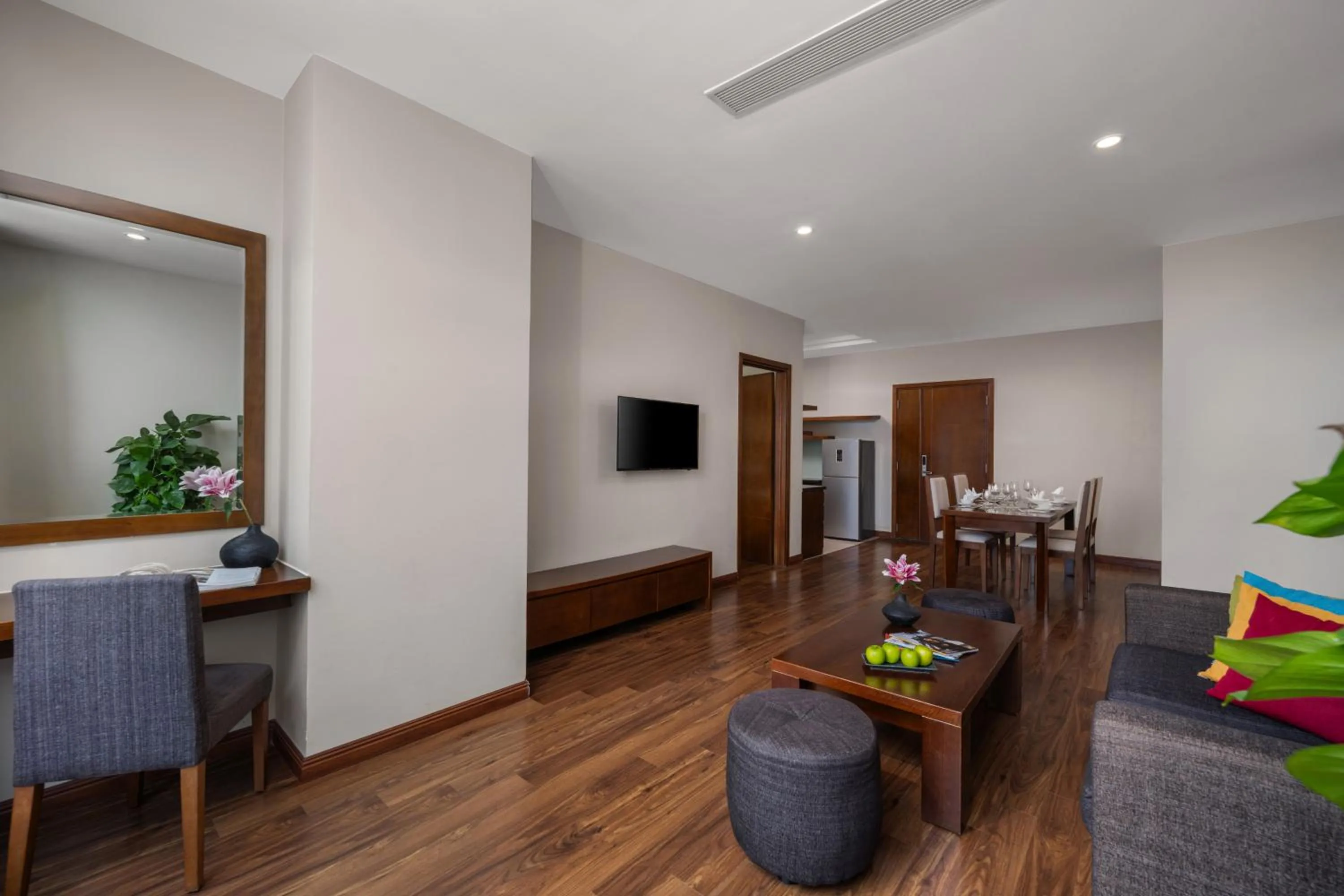 Communal lounge/ TV room in Avatar Danang Hotel