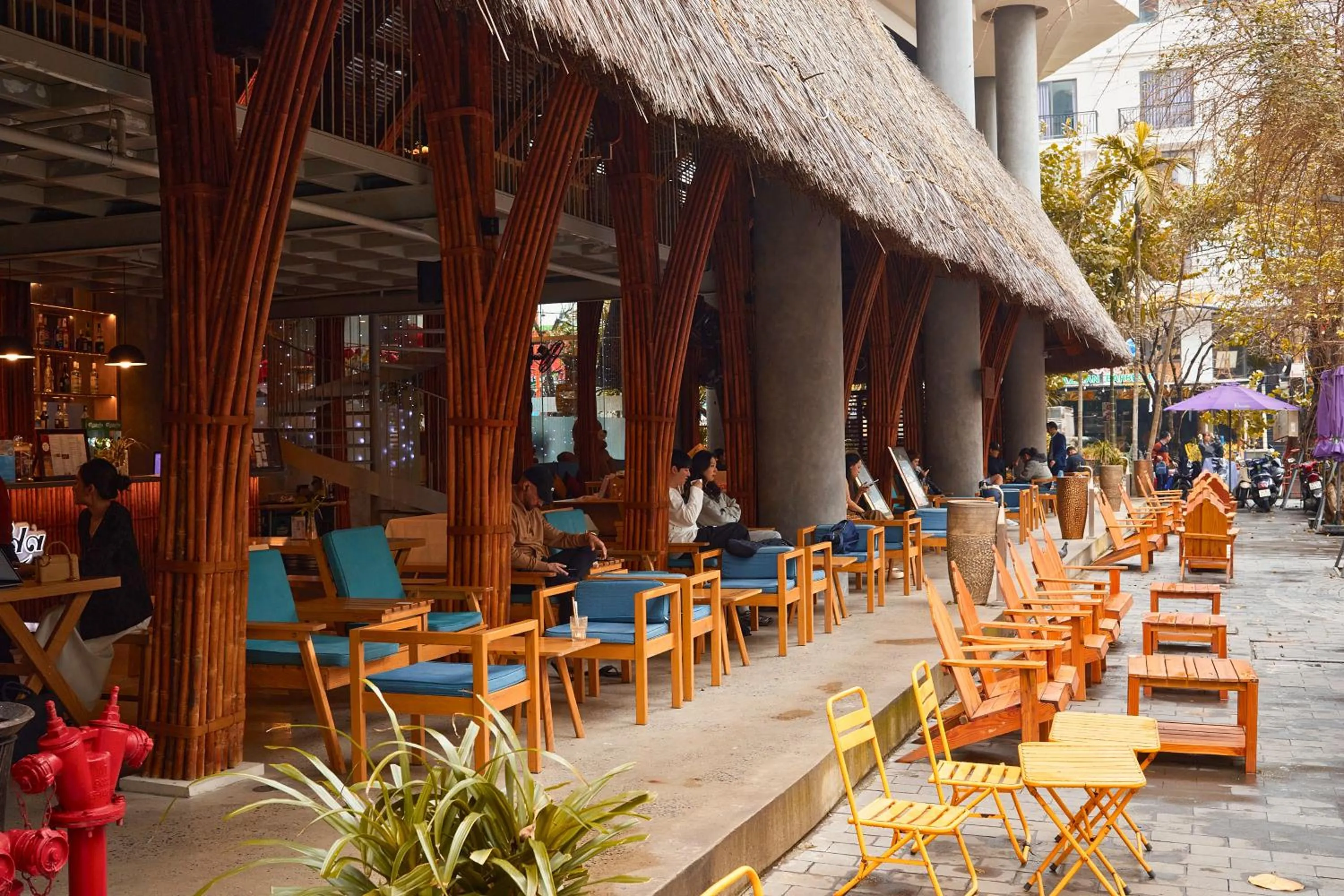 Restaurant/places to eat in Avatar Danang Hotel
