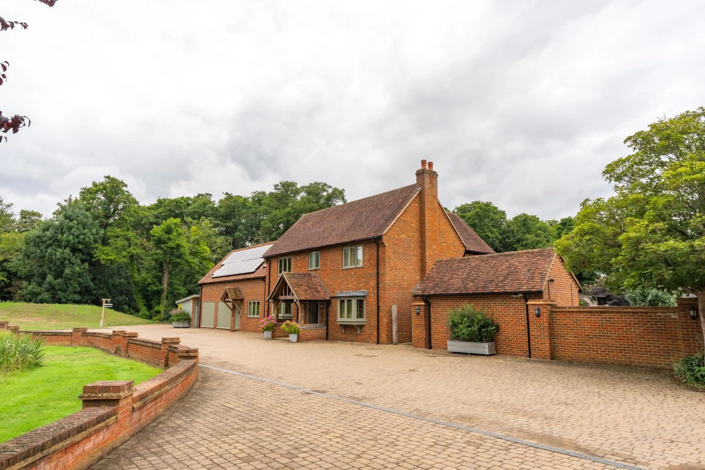 Property building in Tewinbury Farm Hotel