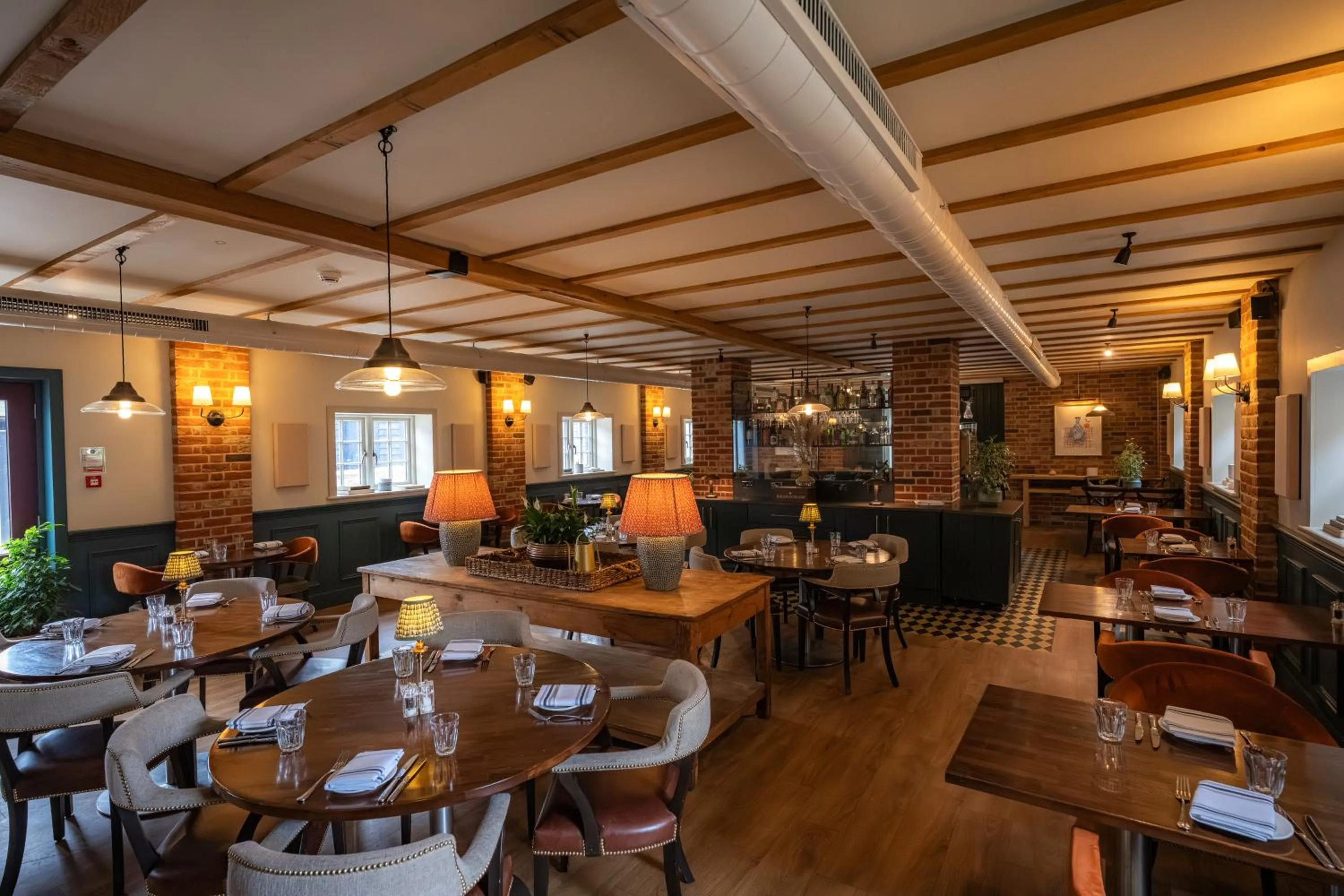 Restaurant/places to eat in Tewinbury Farm Hotel