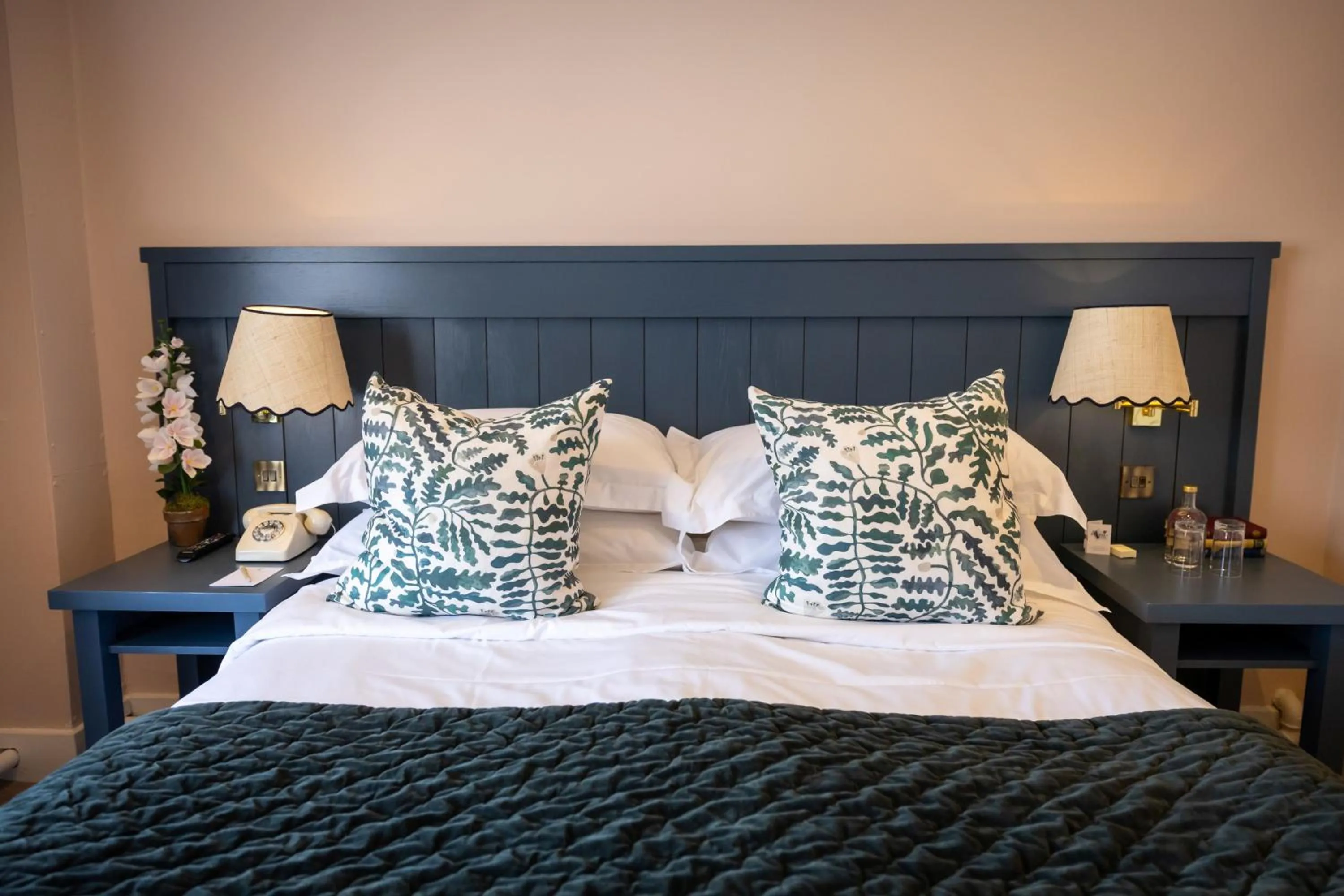 Bed in Tewinbury Farm Hotel