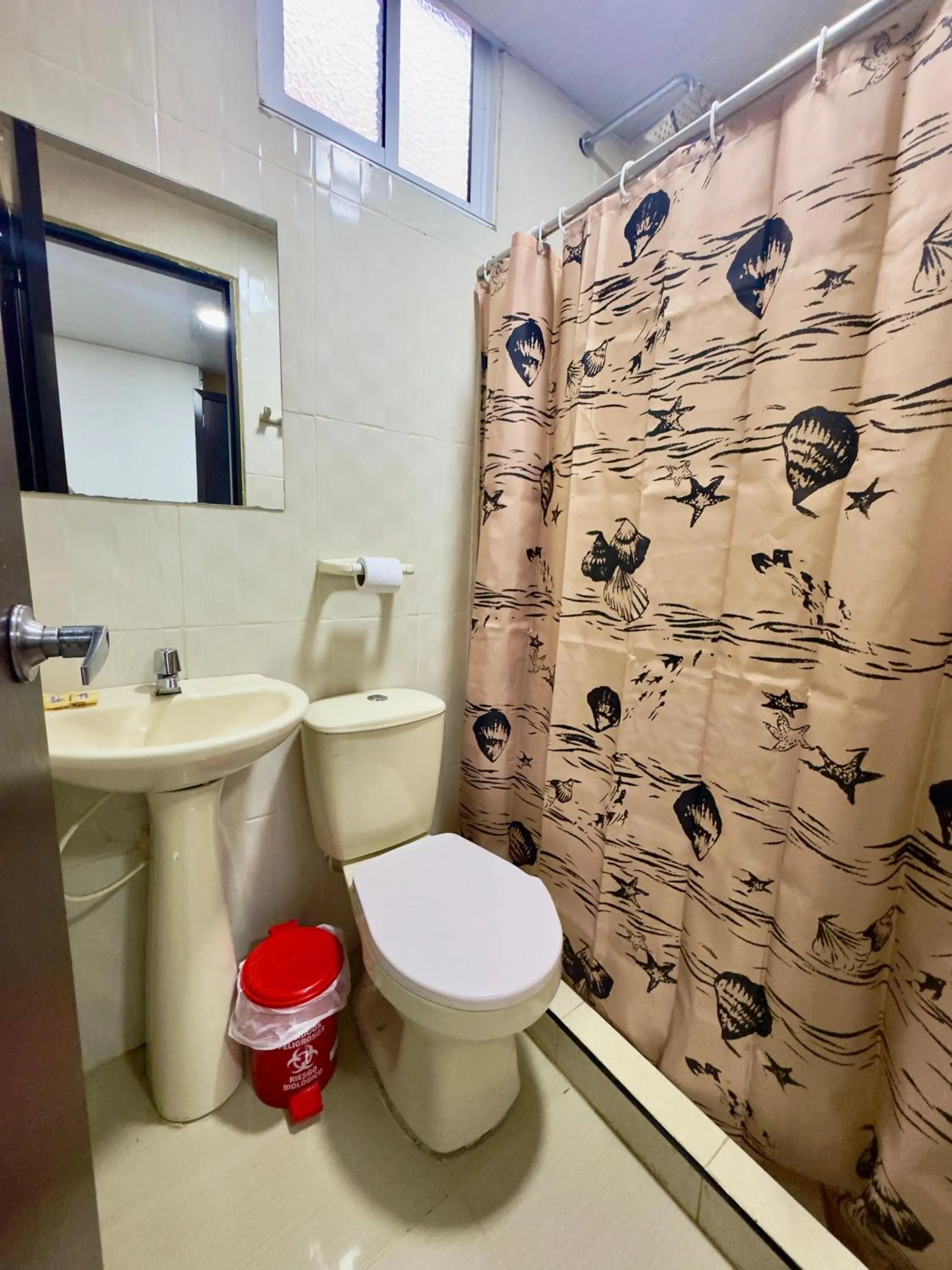 Shower in Hotel Blue