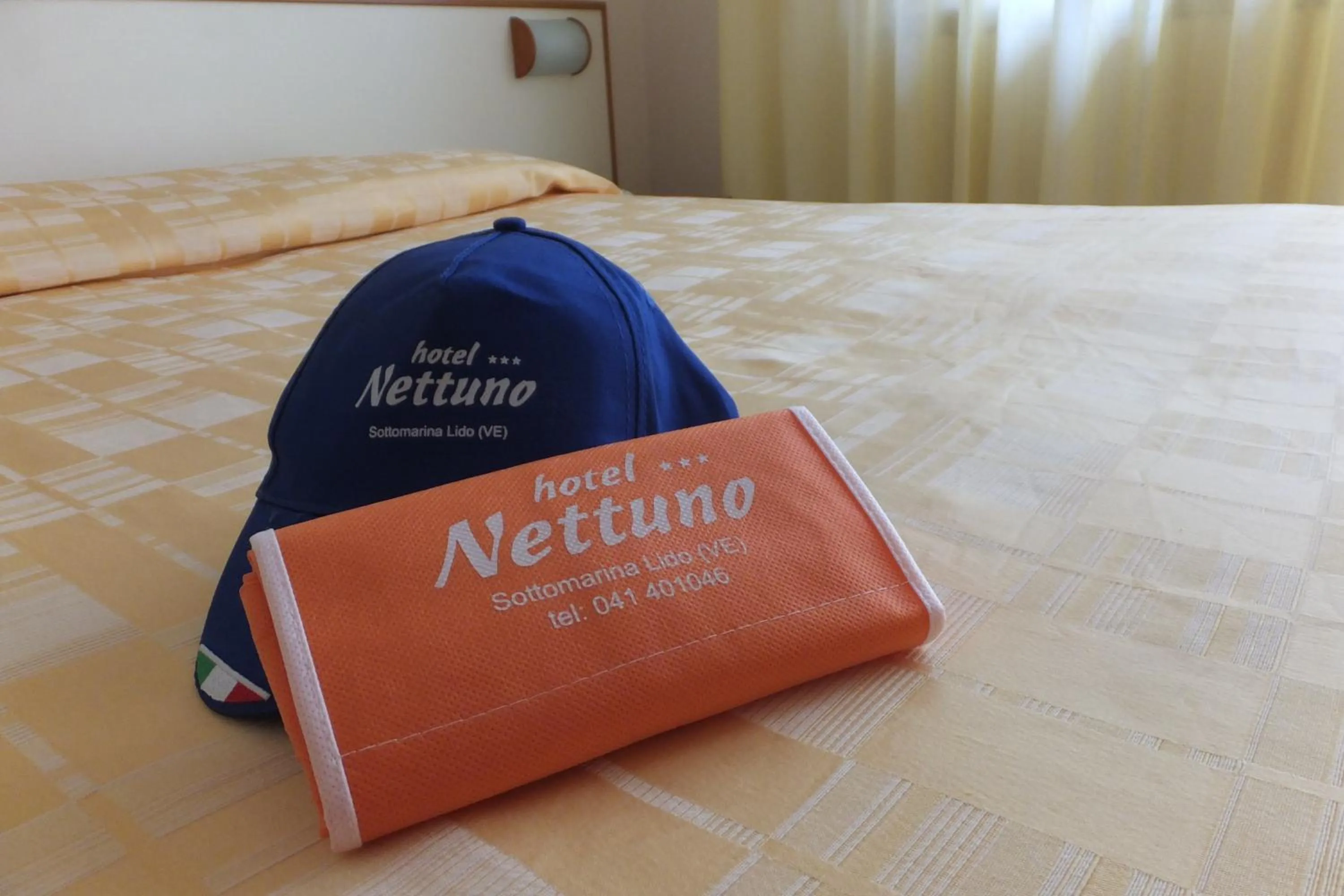 Property logo or sign, Bed in Hotel Nettuno