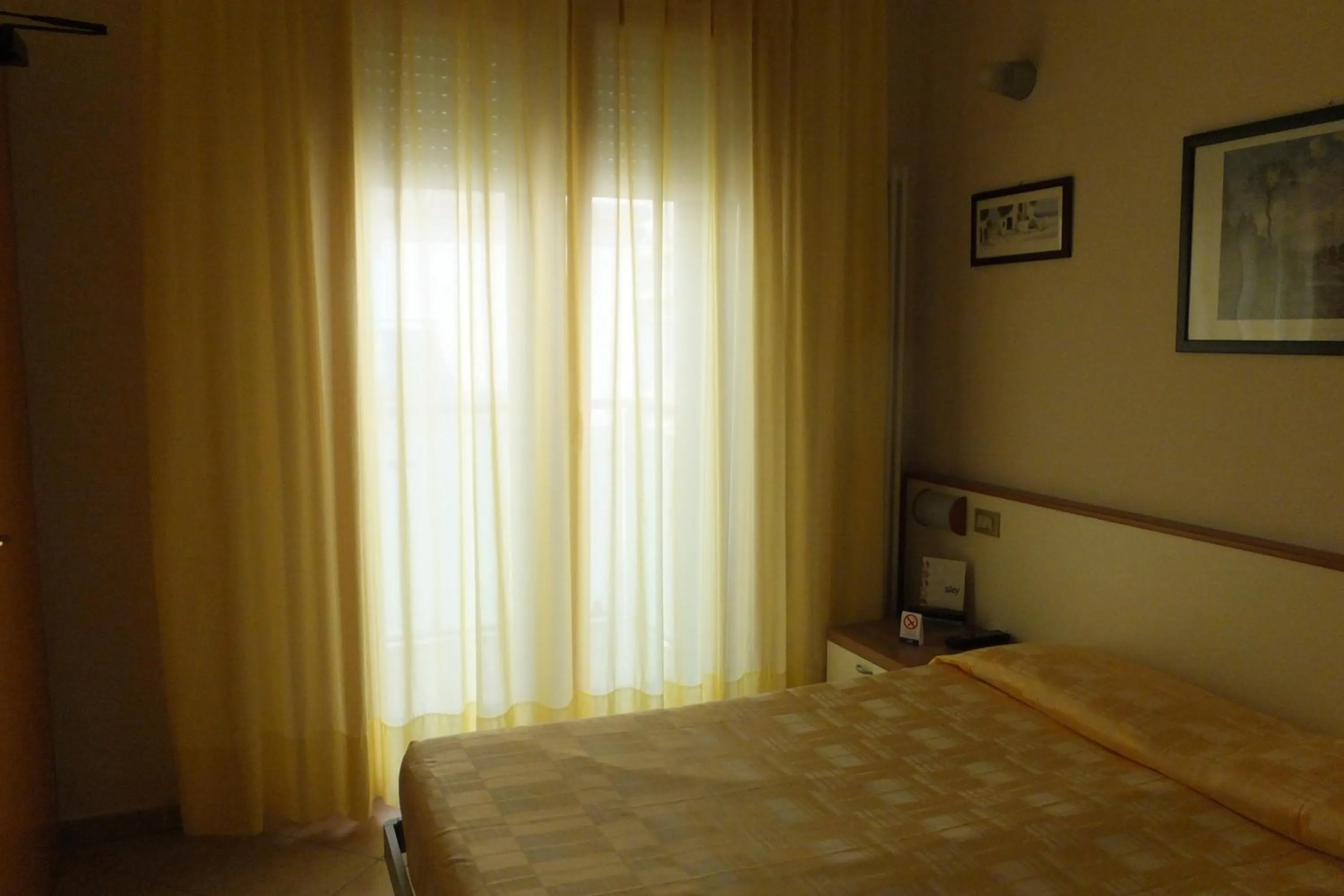 Bed in Hotel Nettuno