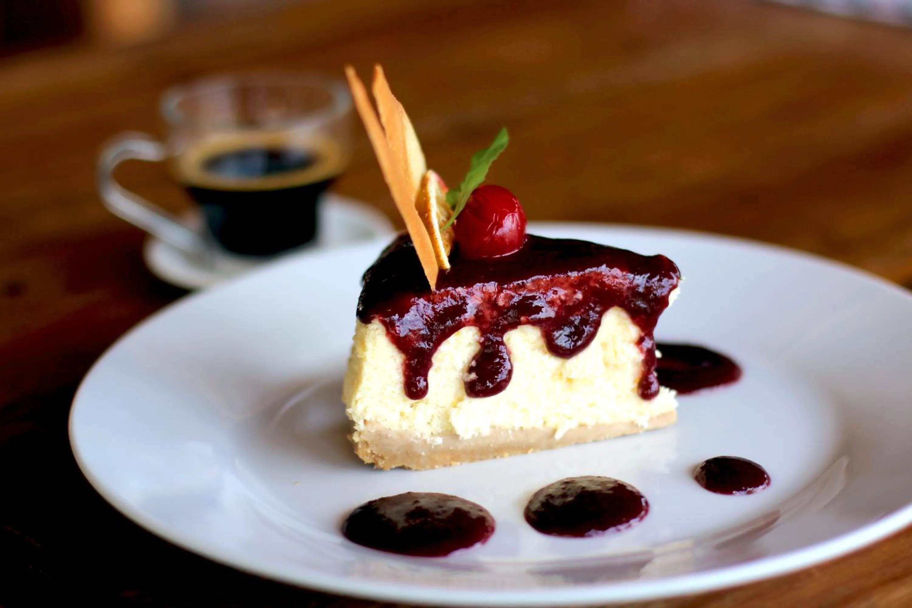 Restaurant/places to eat in Hotel Zentik Project & Saline Cave