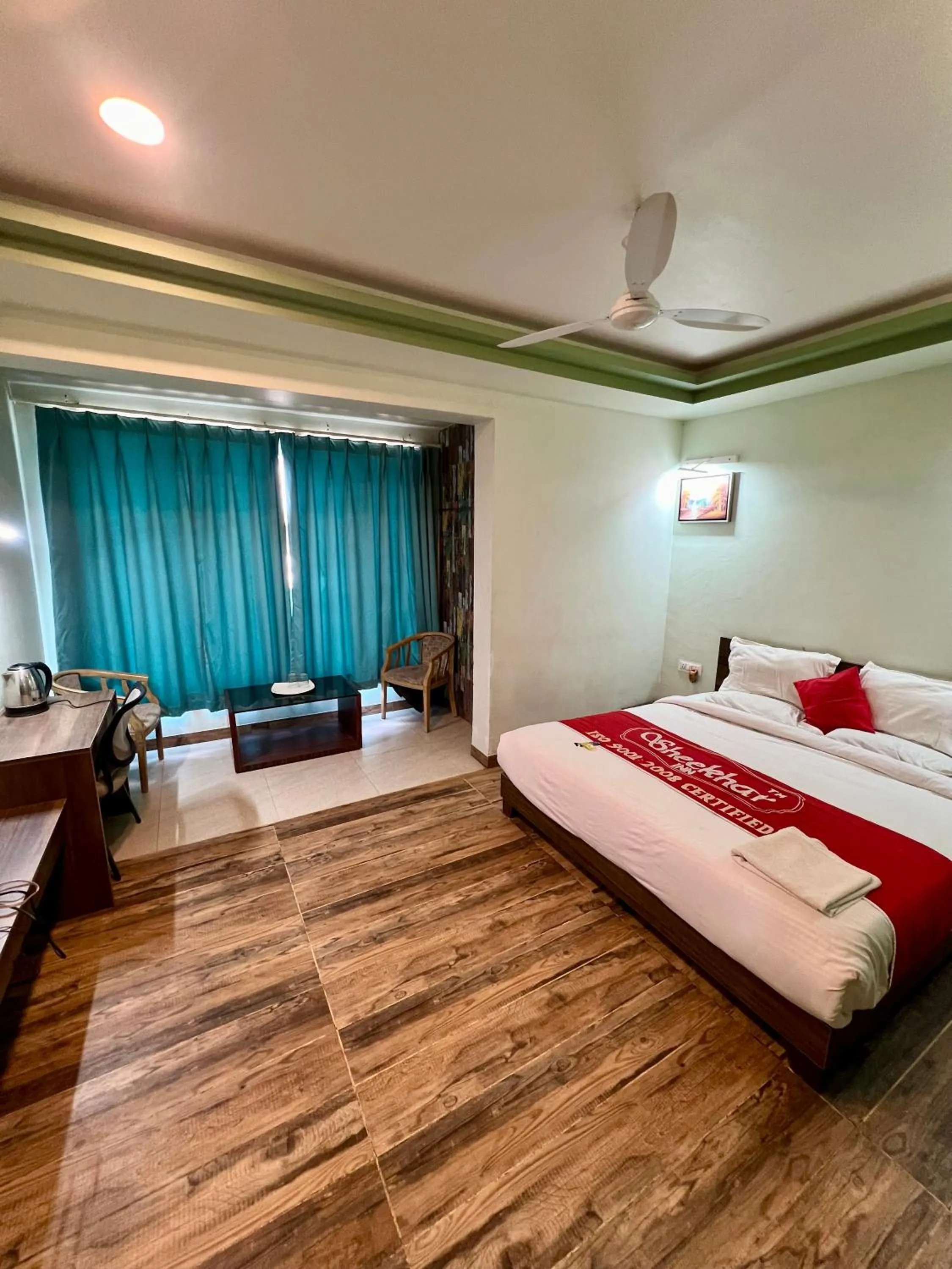 Hotel Raj Shikhar