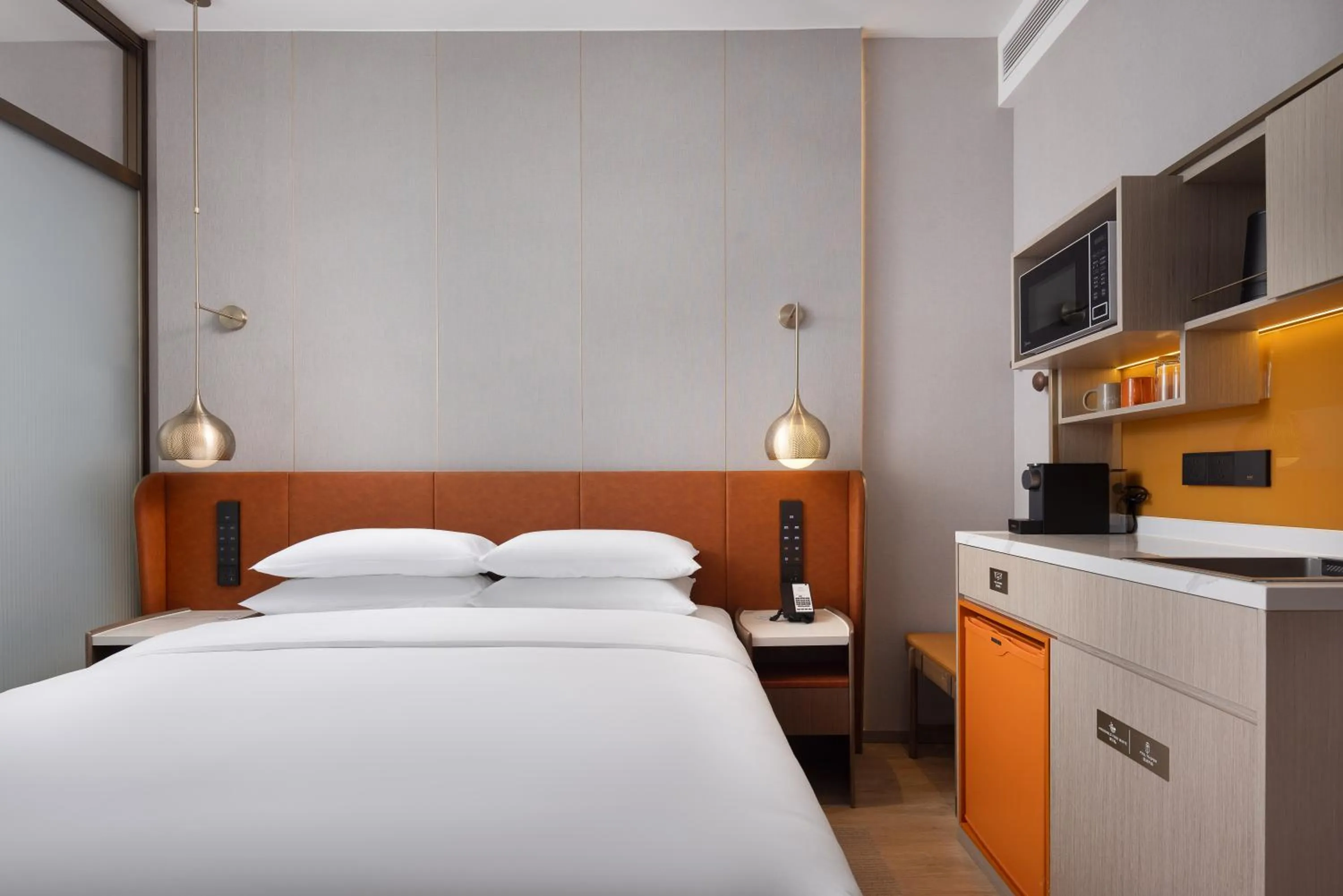 Bedroom, Bed in Home2 Suite by Hilton Ningbo Yinzhou