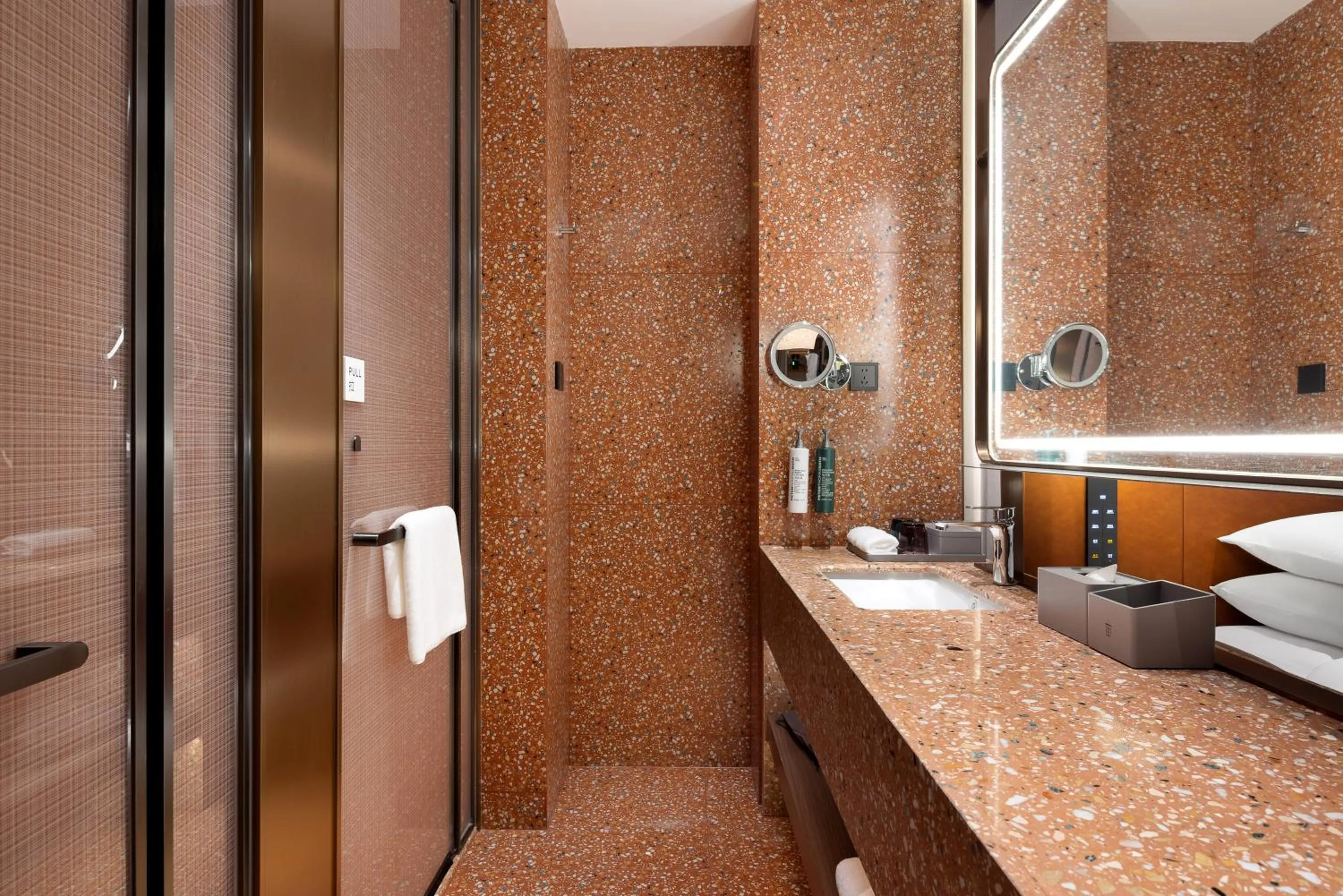 Shower, Bed in Home2 Suite by Hilton Ningbo Yinzhou