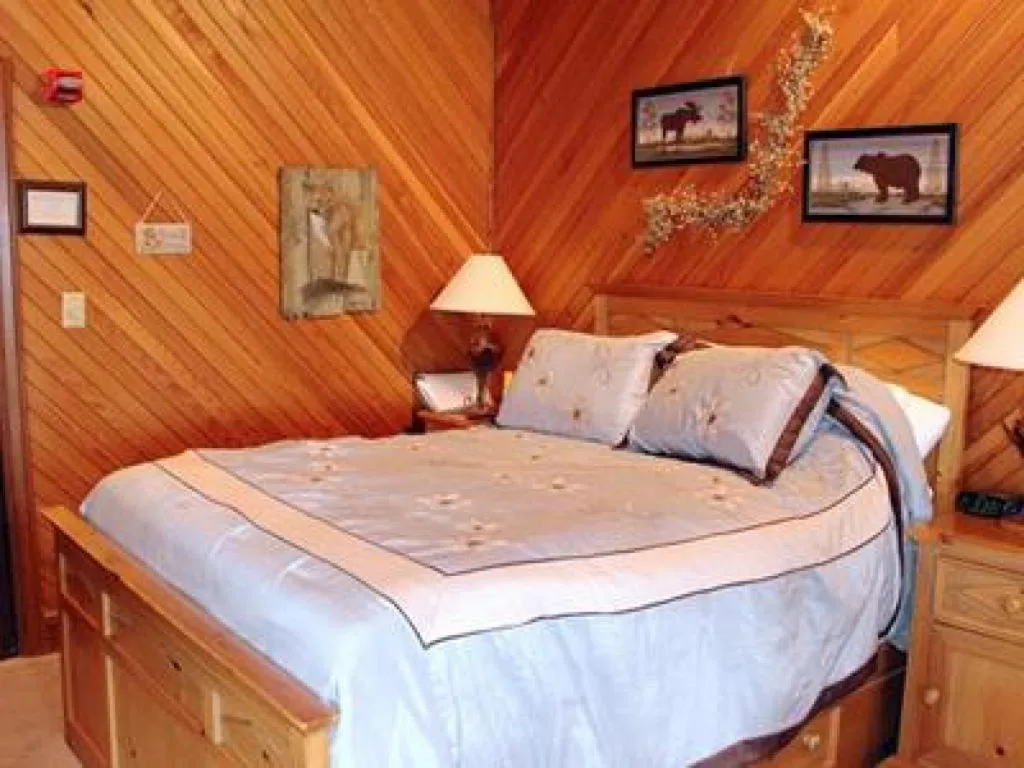 Bedroom, Bed in The Inn at Dresden