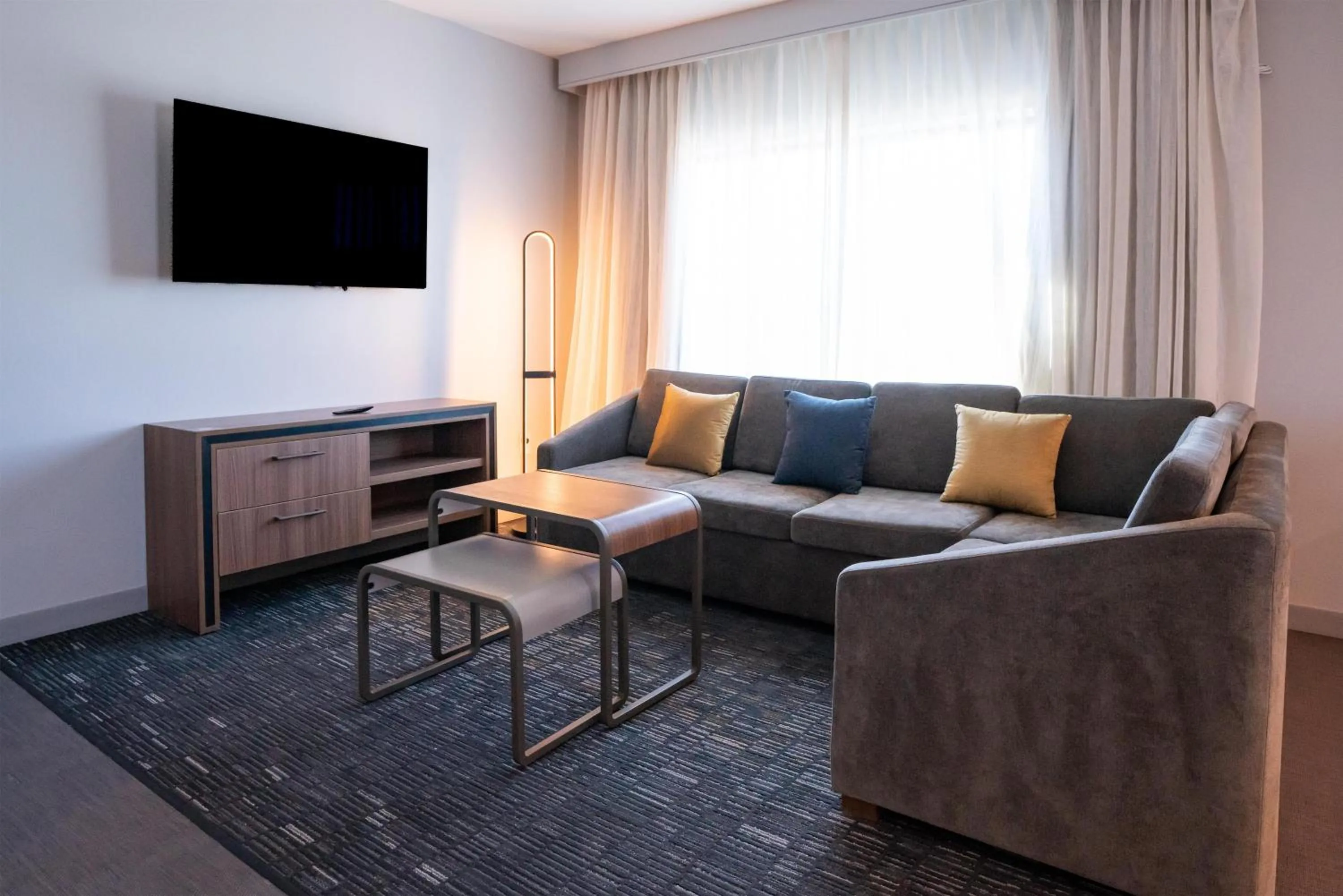 Living room in Homewood Suites By Hilton Hoover Birmingham