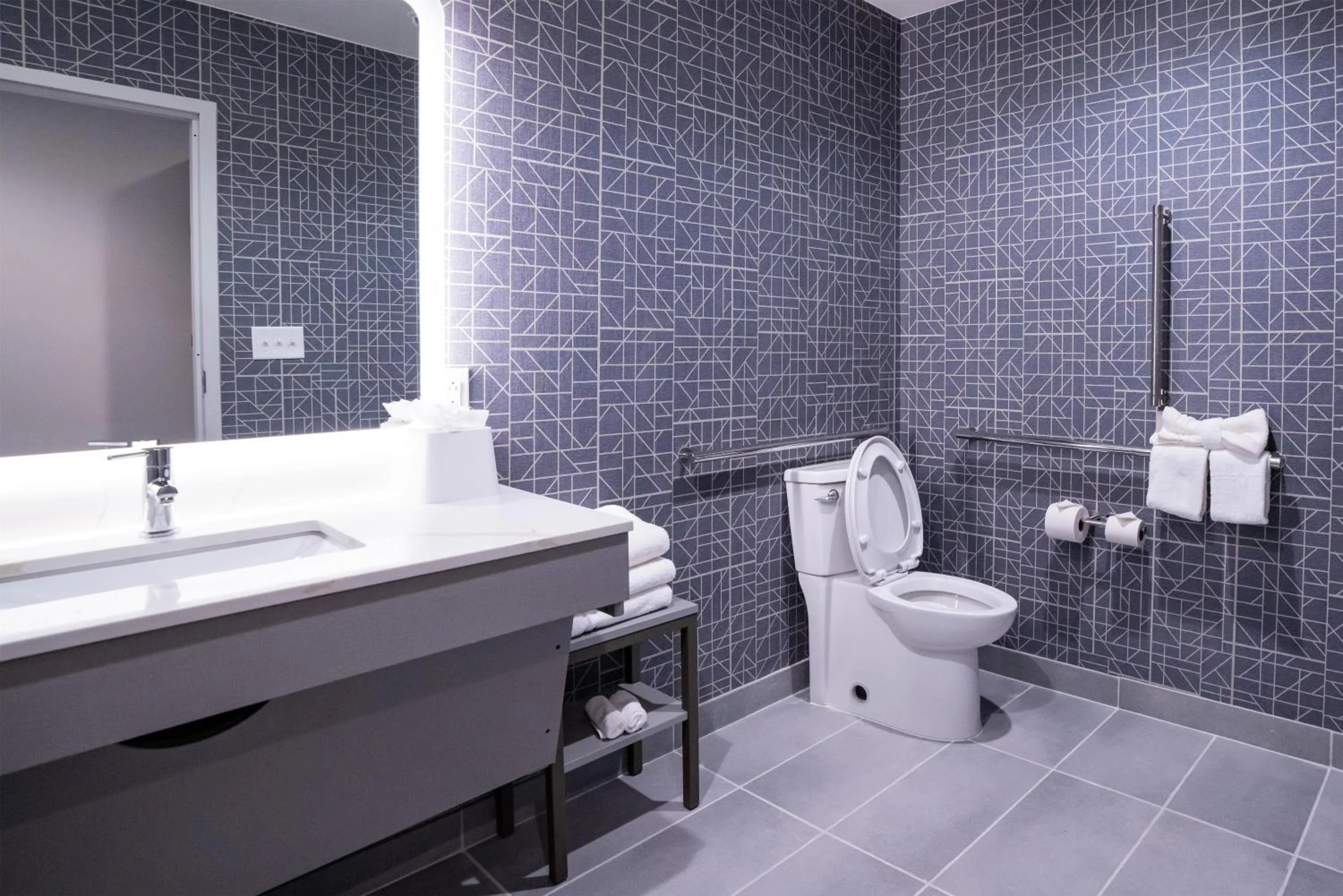 Bathroom in Homewood Suites By Hilton Hoover Birmingham