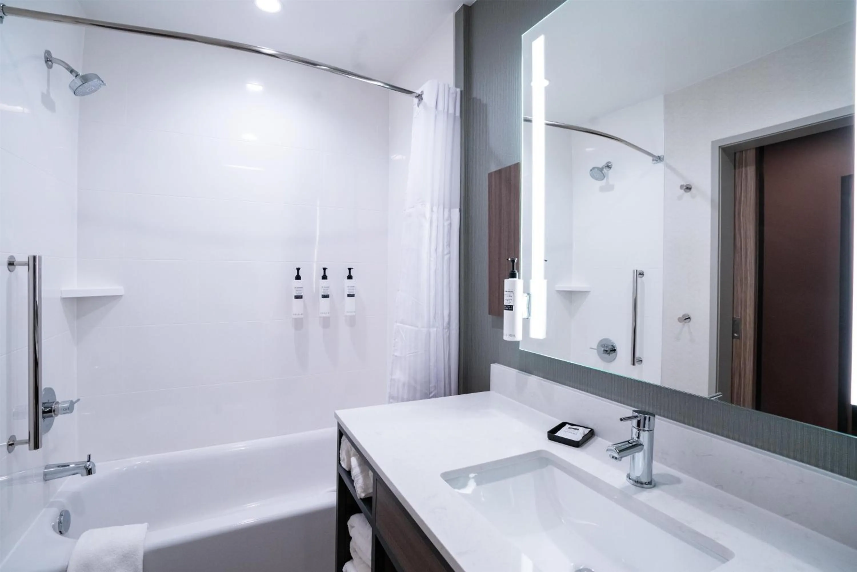 Bathroom in Hilton Garden Inn Hoover Birmingham