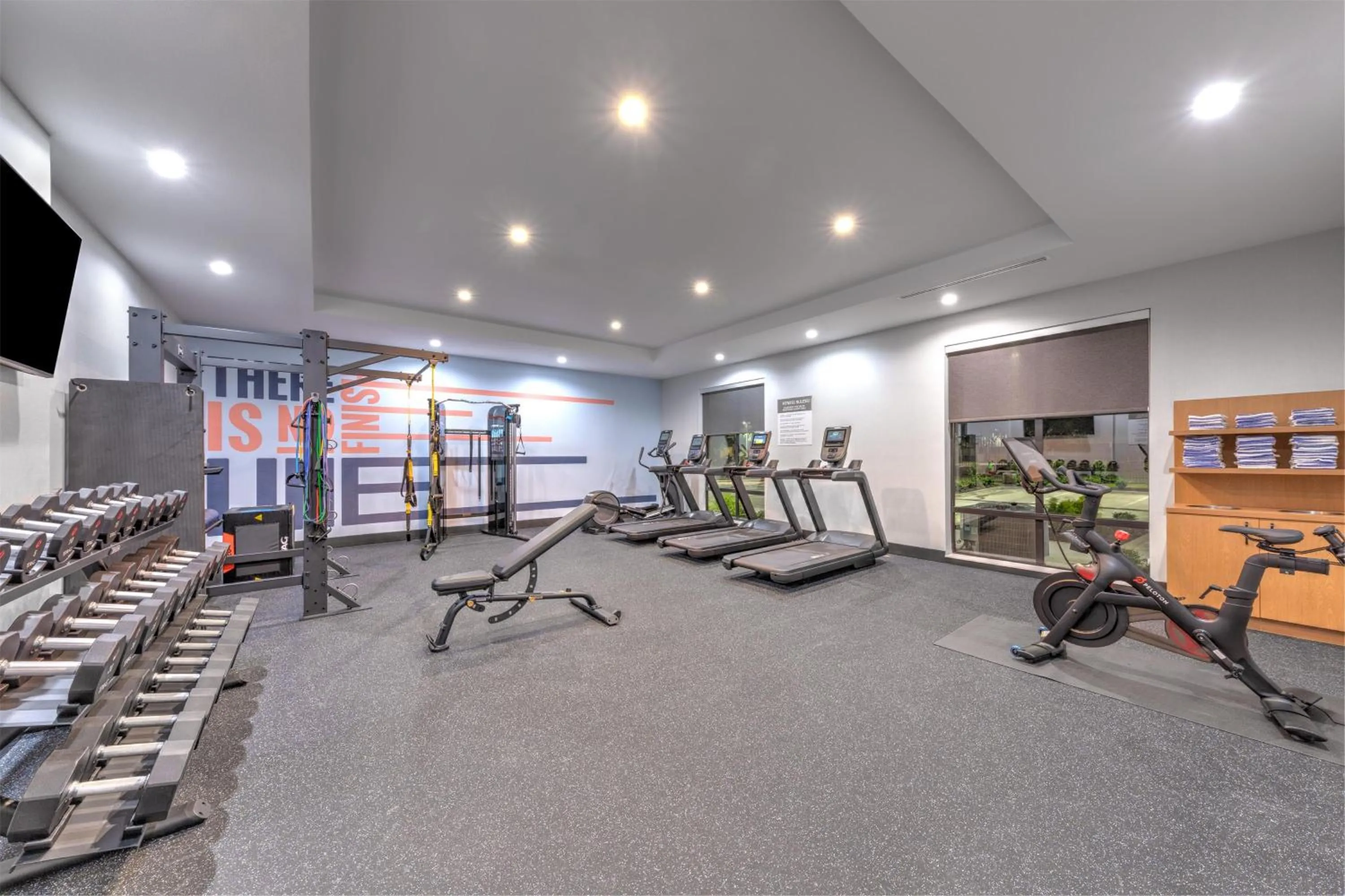 Fitness centre/facilities in Hampton Inn & Suites Irving Hwy 183