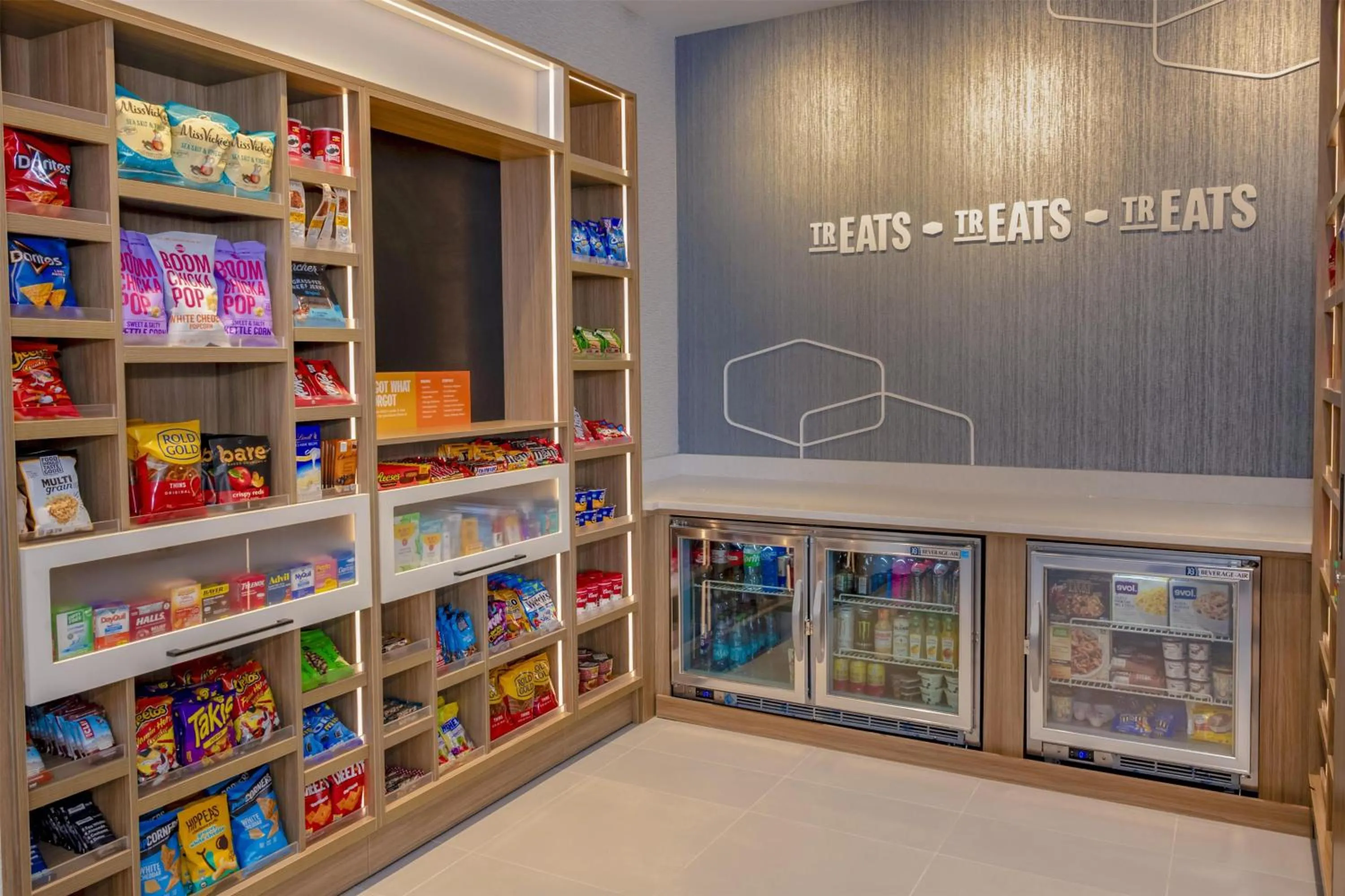 Restaurant/places to eat in Hampton Inn & Suites Irving Hwy 183