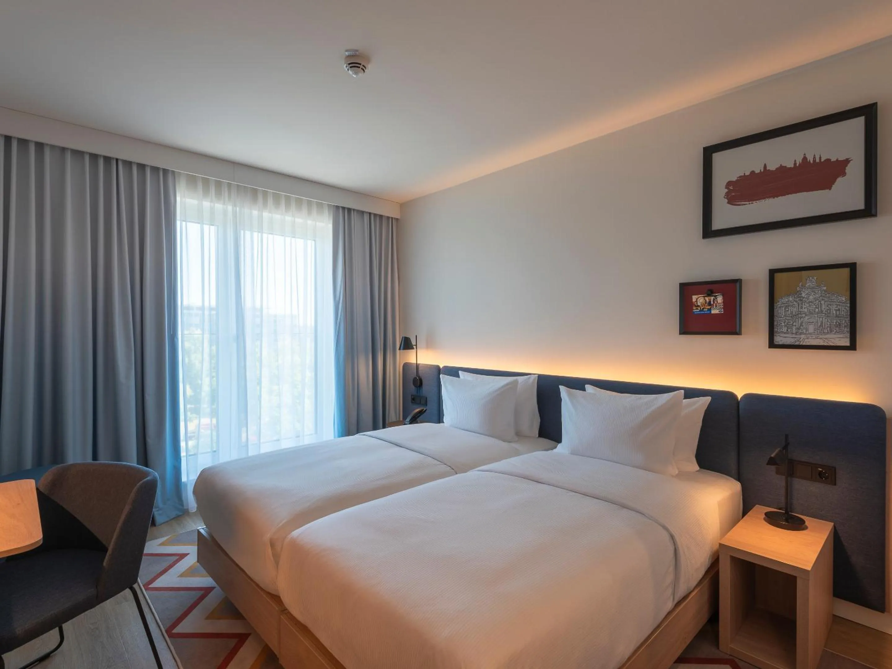 Bedroom, Bed in Hampton By Hilton Dresden City Centre