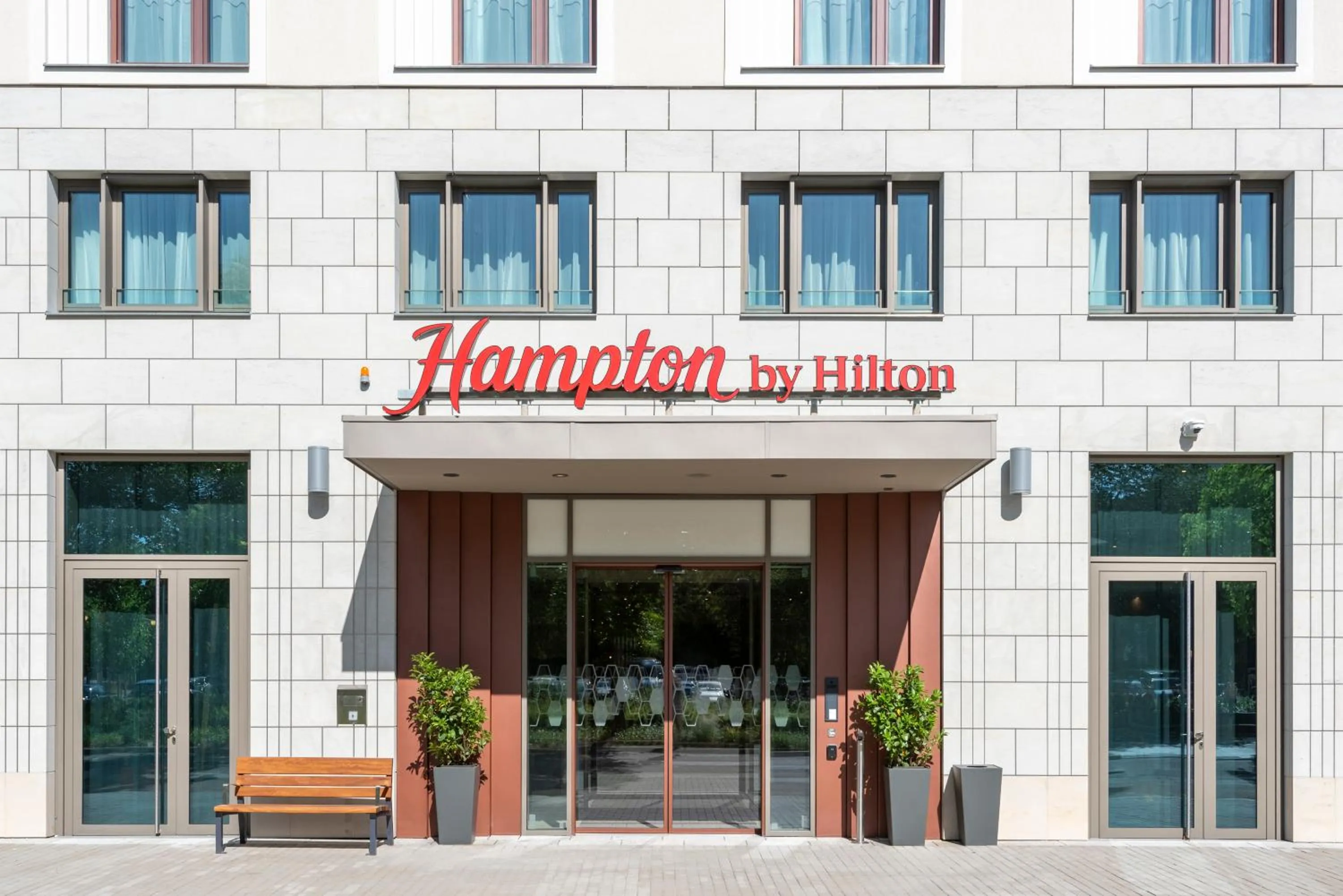 Property building in Hampton By Hilton Dresden City Centre
