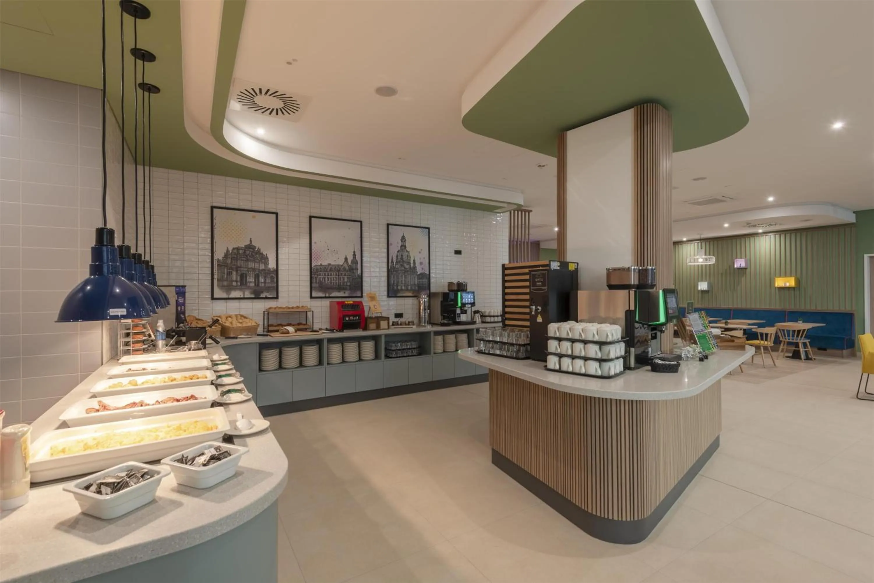 Breakfast in Hampton By Hilton Dresden City Centre