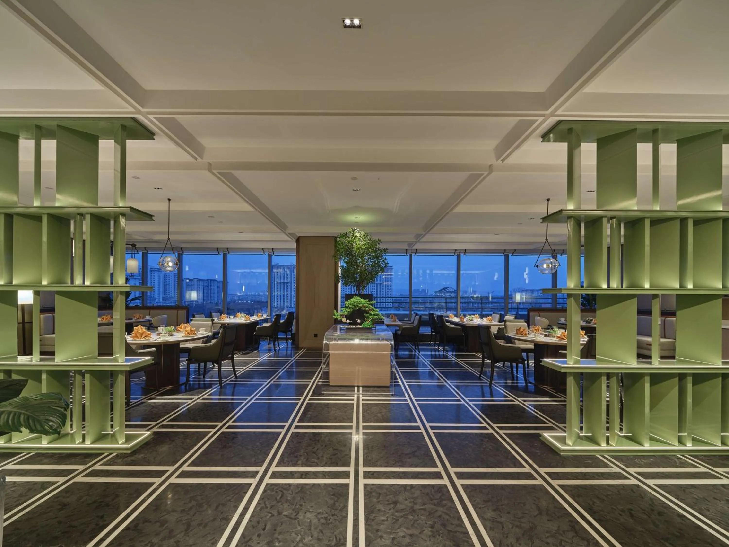 Restaurant/places to eat in Doubletree By Hilton Yanji