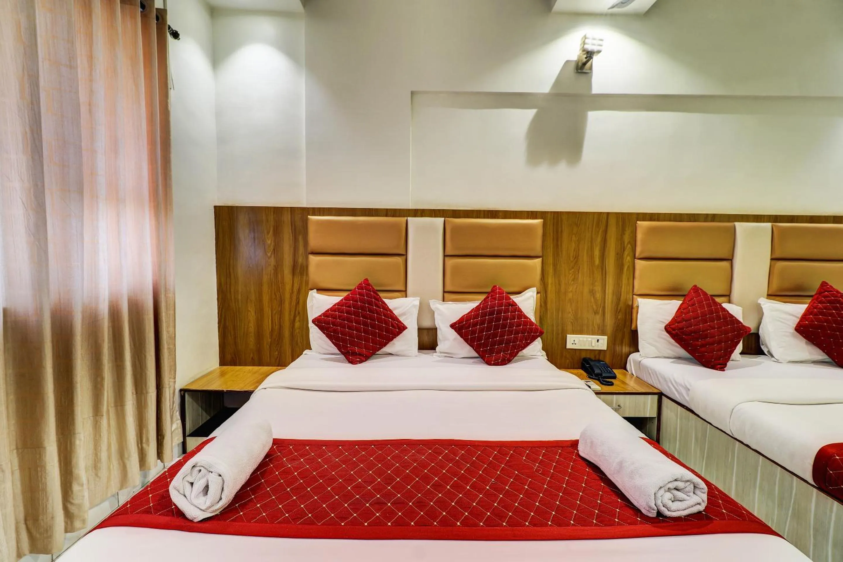 Bedroom, Bed in Hotel Kurla Residency