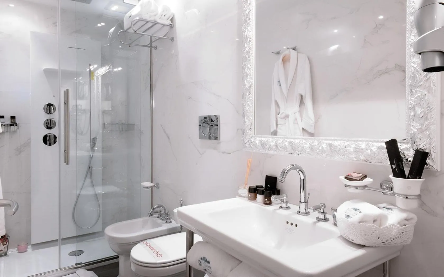 Bathroom in Piazza di Spagna Suite de Charme