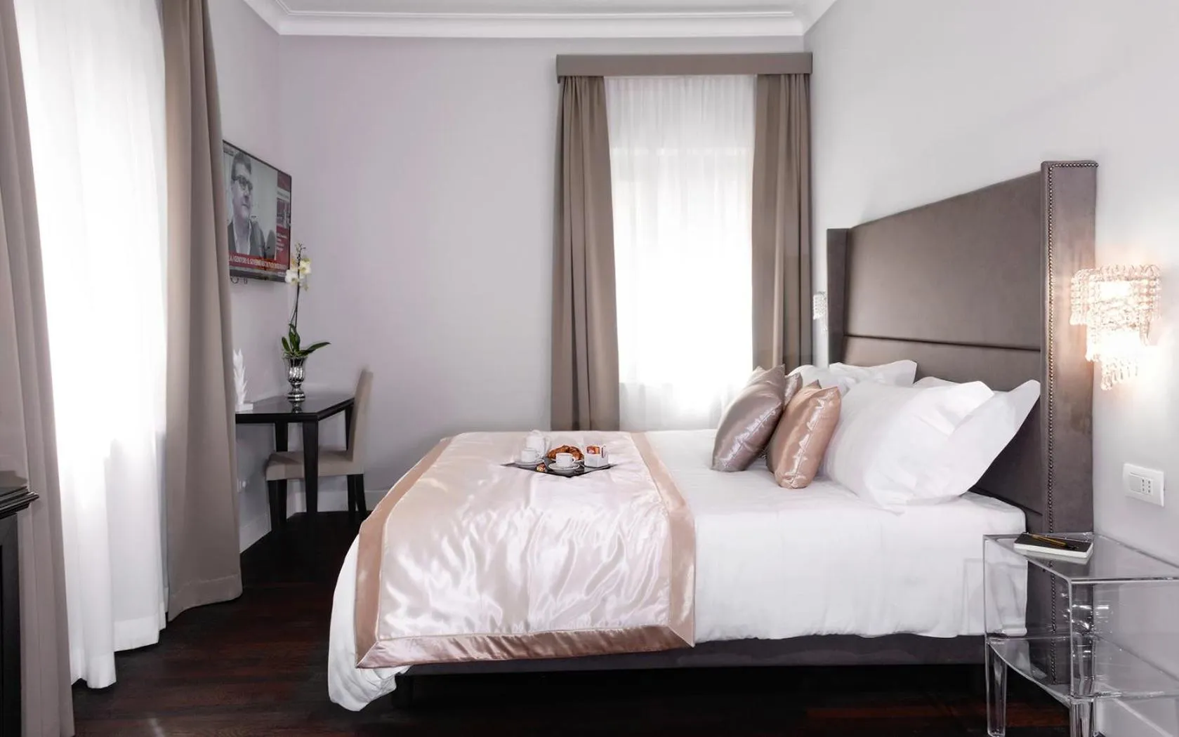 Bedroom, Bed in Piazza di Spagna Suite de Charme