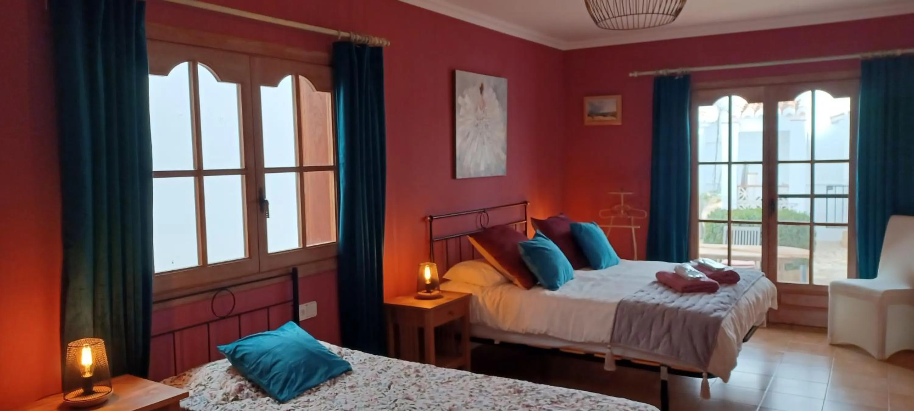 Bed in Casa Roble B&B