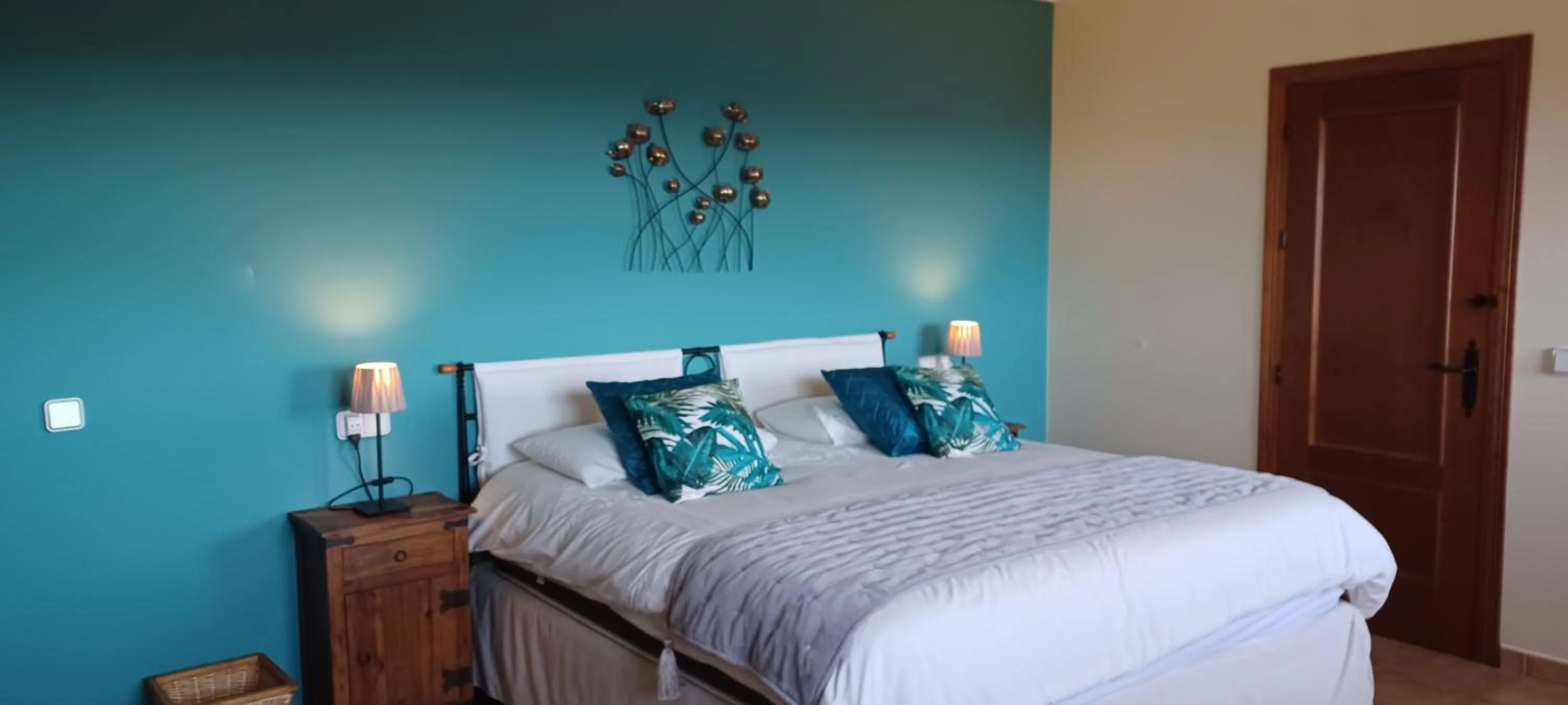 Bed in Casa Roble B&B