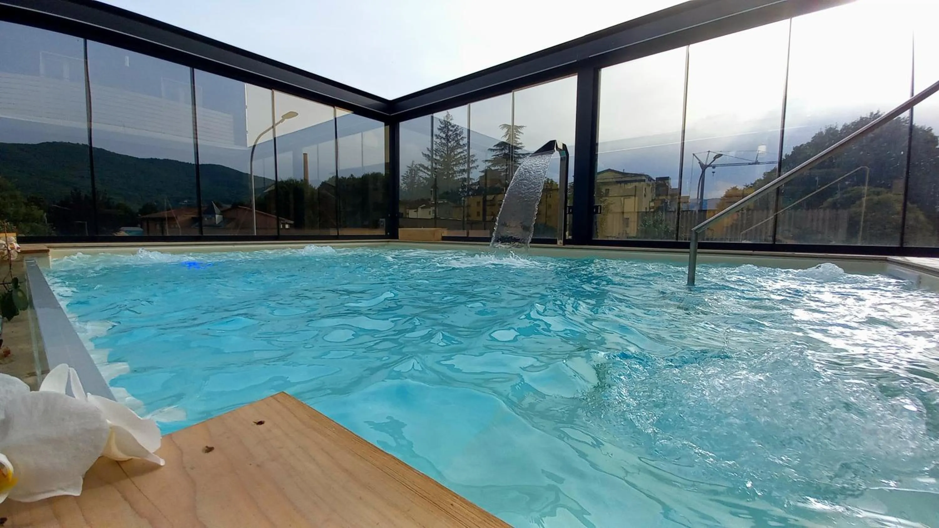 Hot Tub in Hotel Giardino