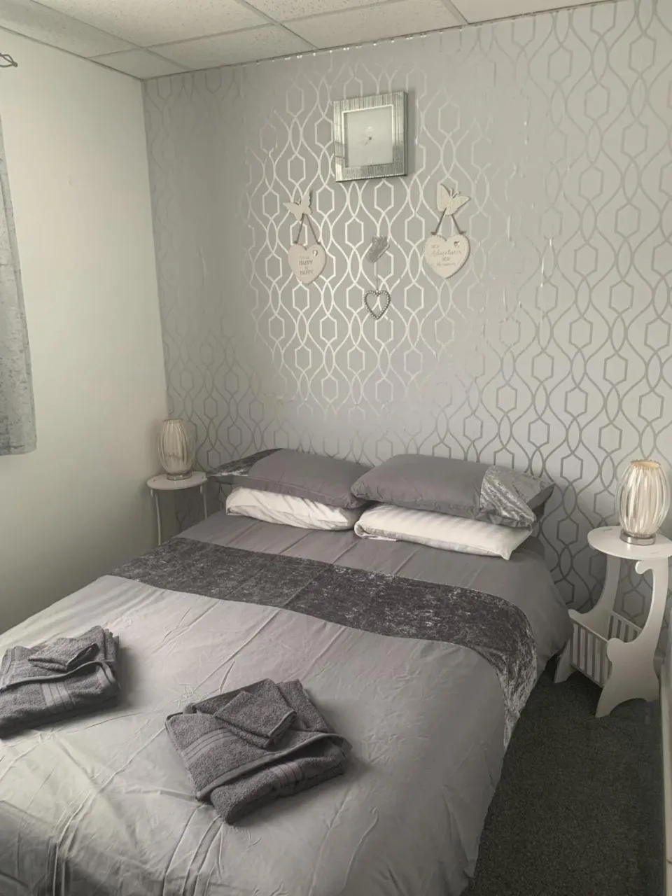 Bedroom, Bed in The Butterfly Hotel