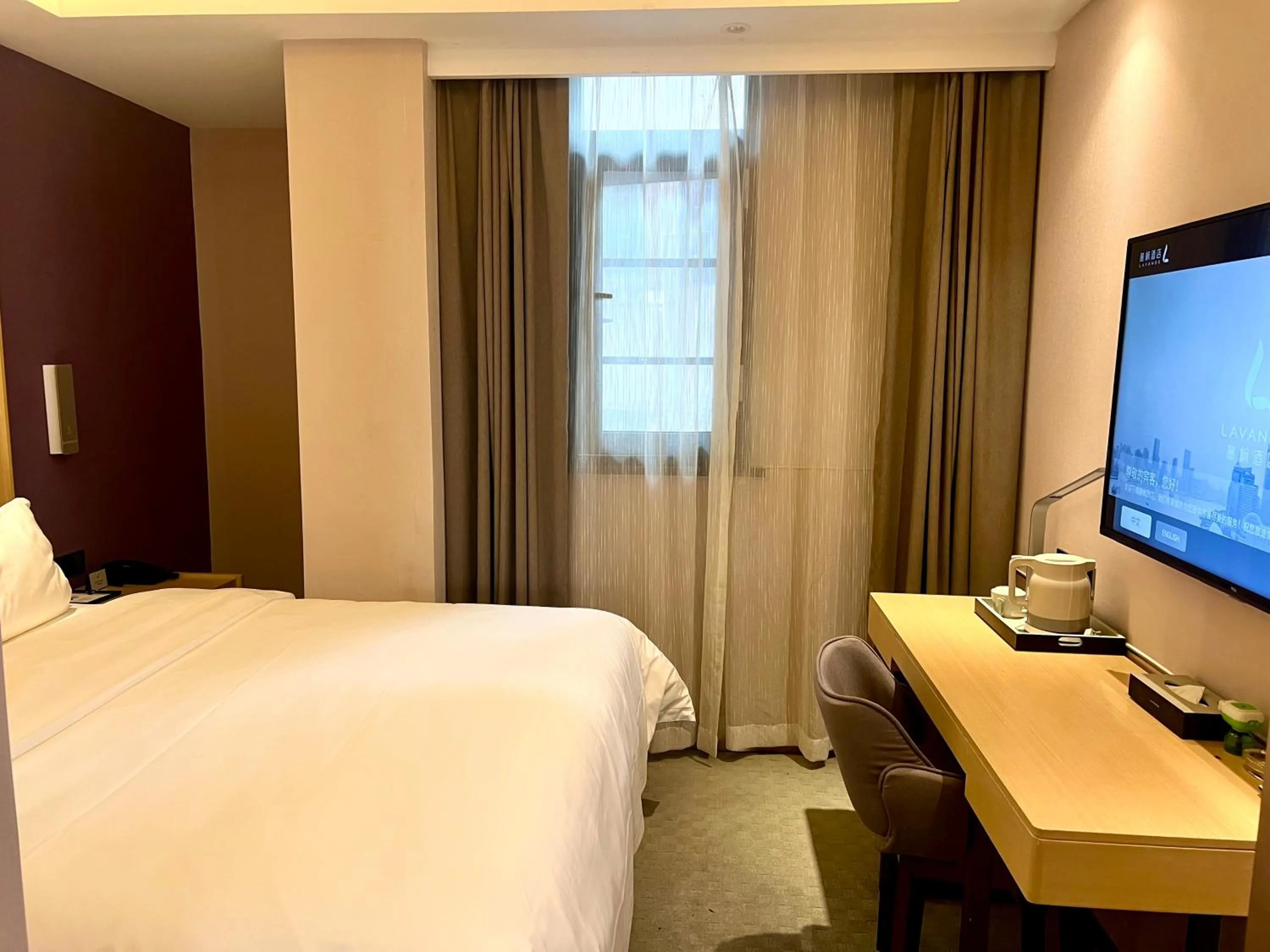 Bed in Lavande Hotel Shenzhen International Convention and Exhibition Center Fuhai West Subway Station