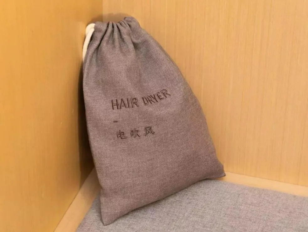 Lavande Hotel Shenzhen International Convention and Exhibition Center Fuhai West Subway Station