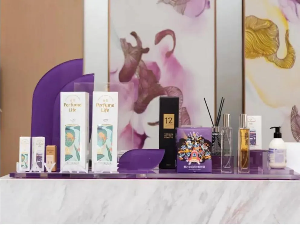 Lavande Hotel Shenzhen International Convention and Exhibition Center Fuhai West Subway Station