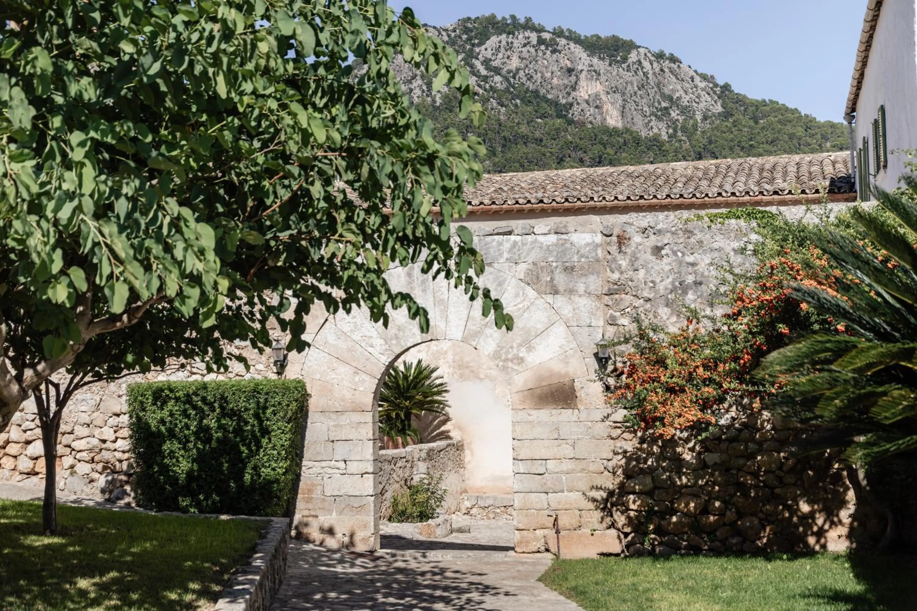 Facade/entrance in Ca'n Beneït