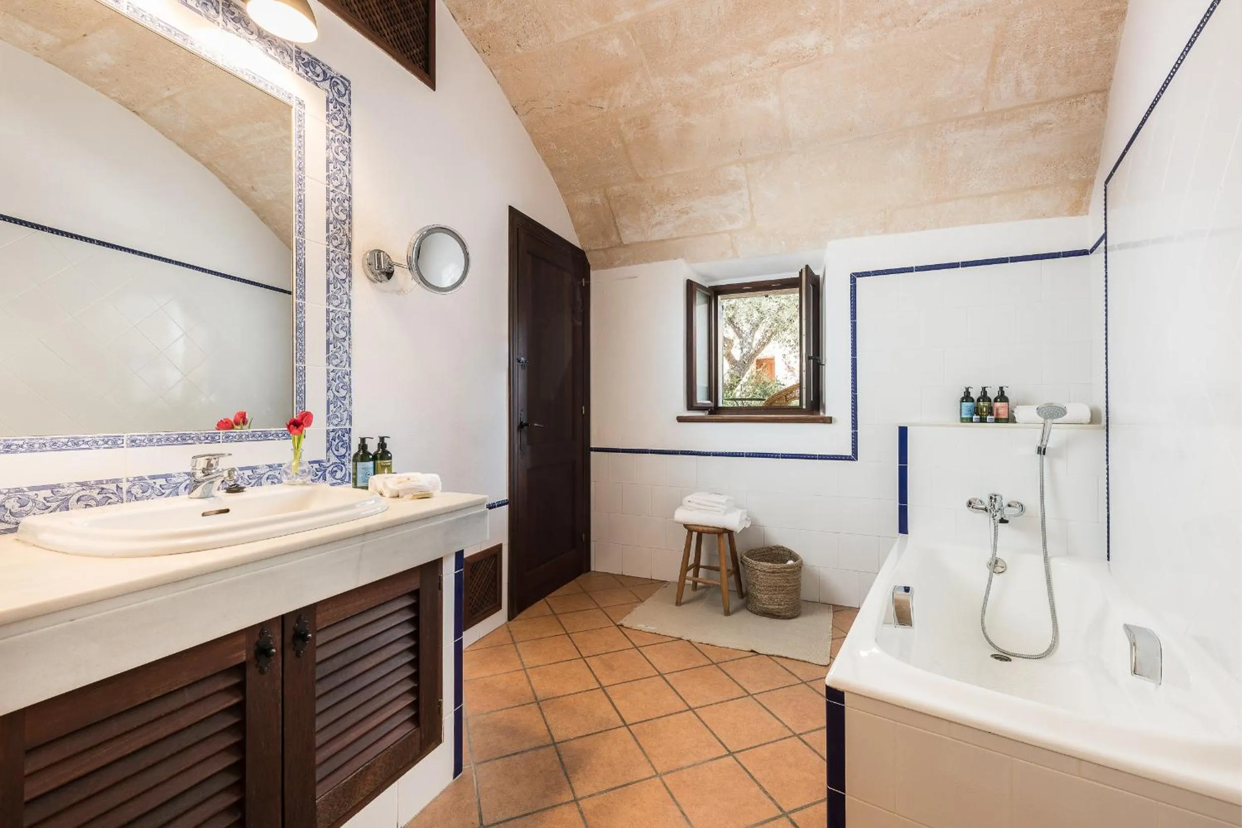 Bathroom in Ca'n Beneït