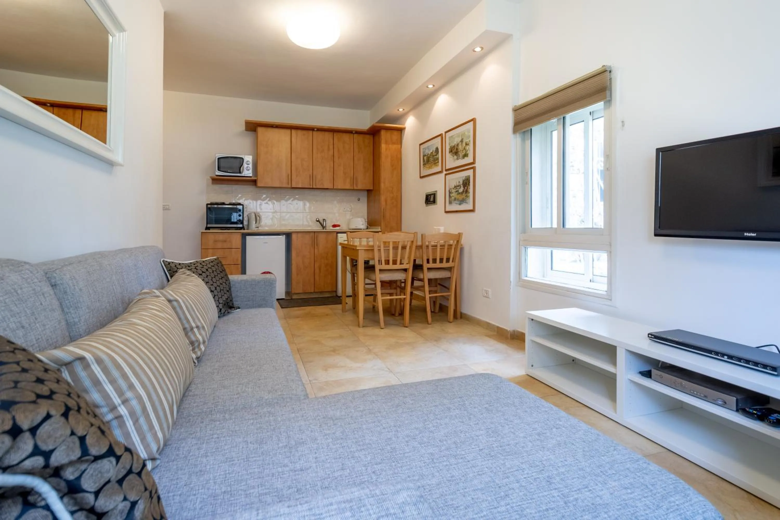 Kitchen or kitchenette in Colony Suites- Hananya St.