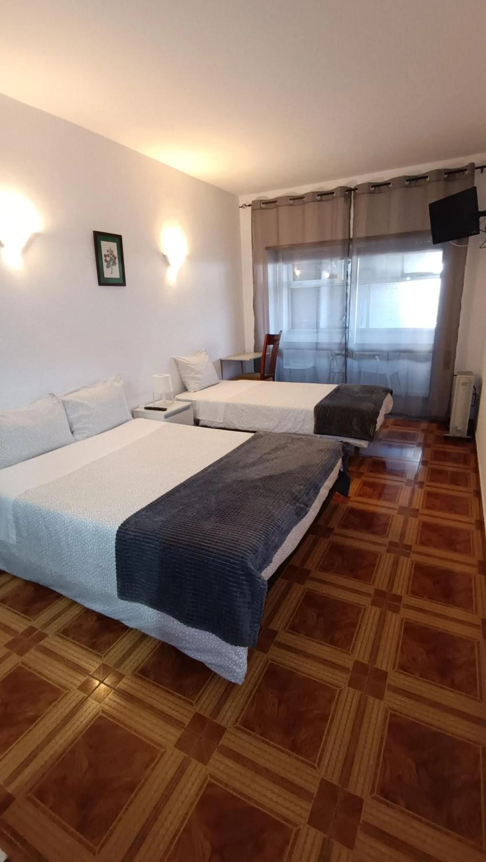 Bedroom, Bed in Residencial S. Gião