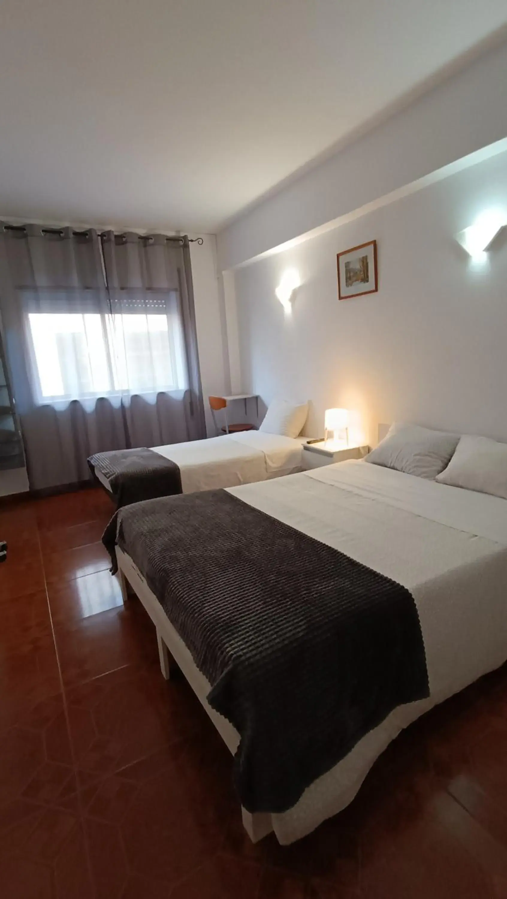 Triple Room with View in Residencial S. Gião Triple Room with View in Residencial S. Gião