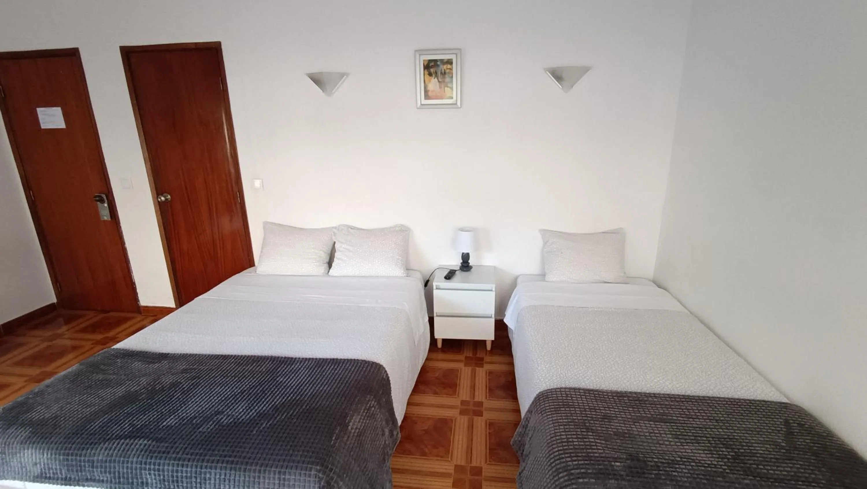 Bedroom, Bed in Residencial S. Gião