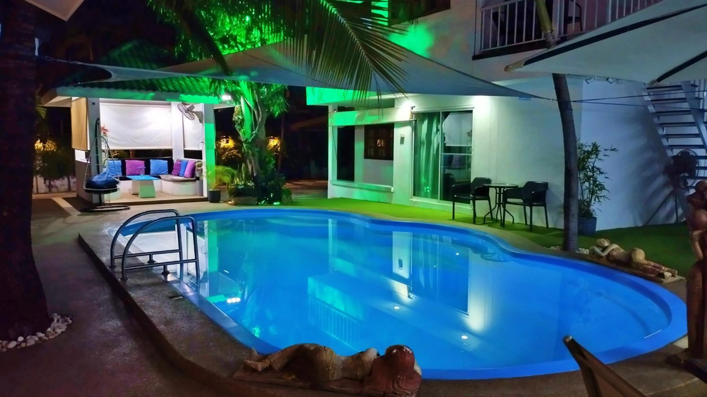 Property building in Coconut Palms