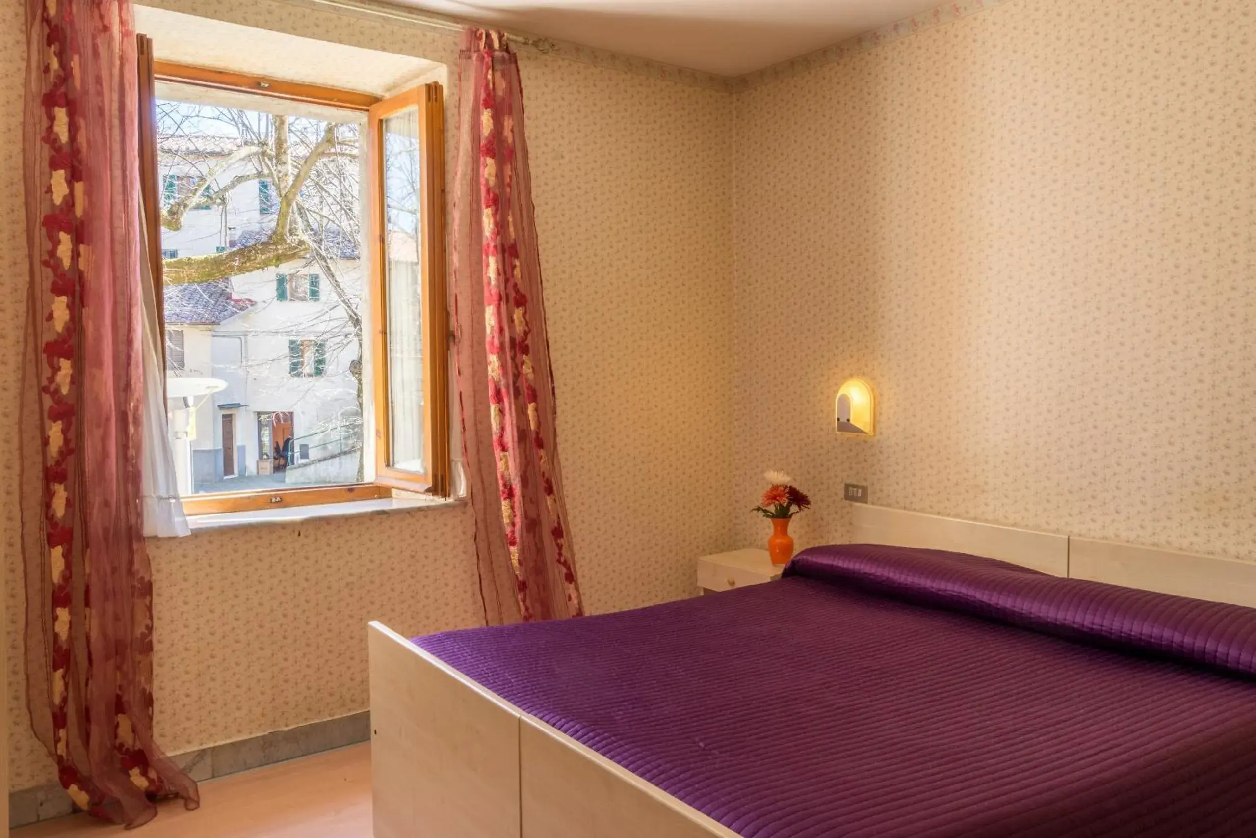 Double Room - single occupancy in Hotel Italia Abbadia Double Room - single occupancy in Hotel Italia Abbadia