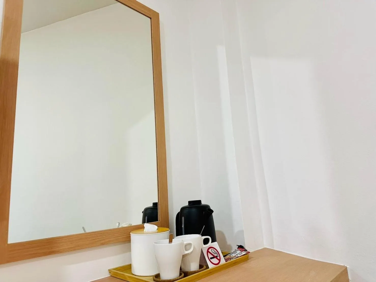 Coffee/tea facilities in The Cozy 77