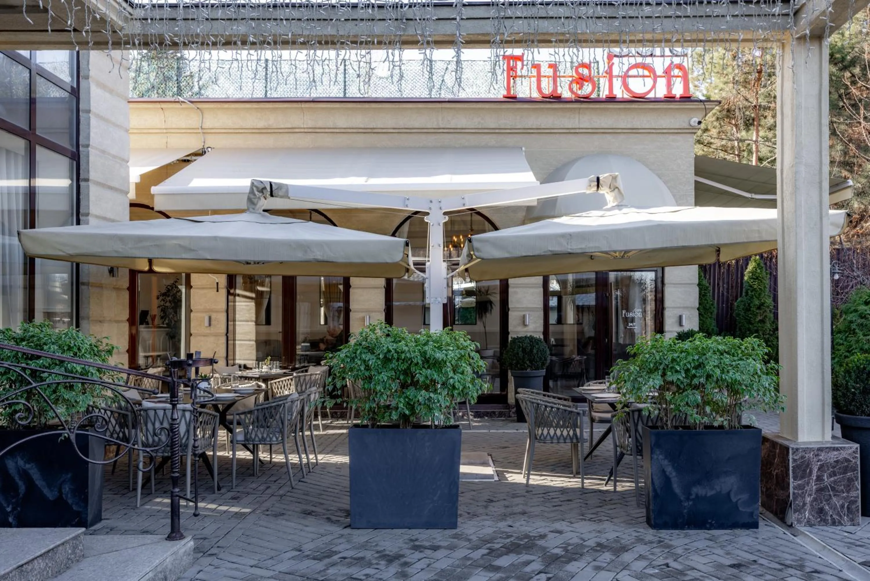 Restaurant/places to eat in Mountain View Boutique Hotel