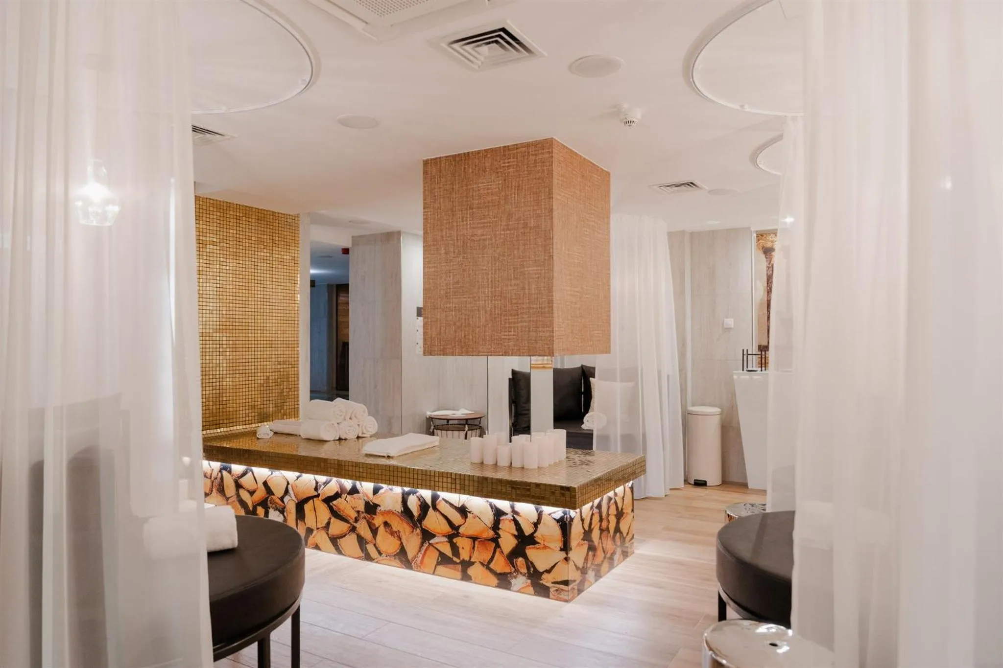 Spa and wellness centre/facilities in Mamaison Hotel Chain Bridge Budapest