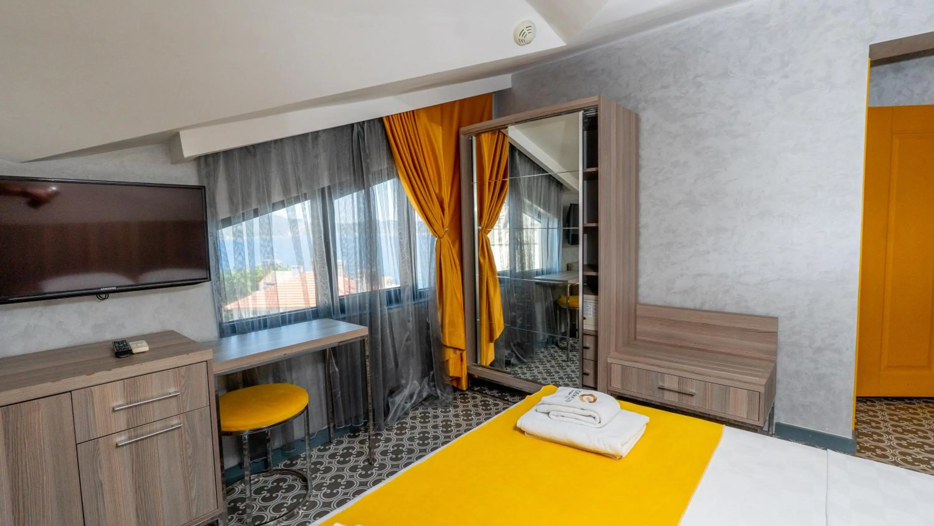 Bed in Erdem City Hotel