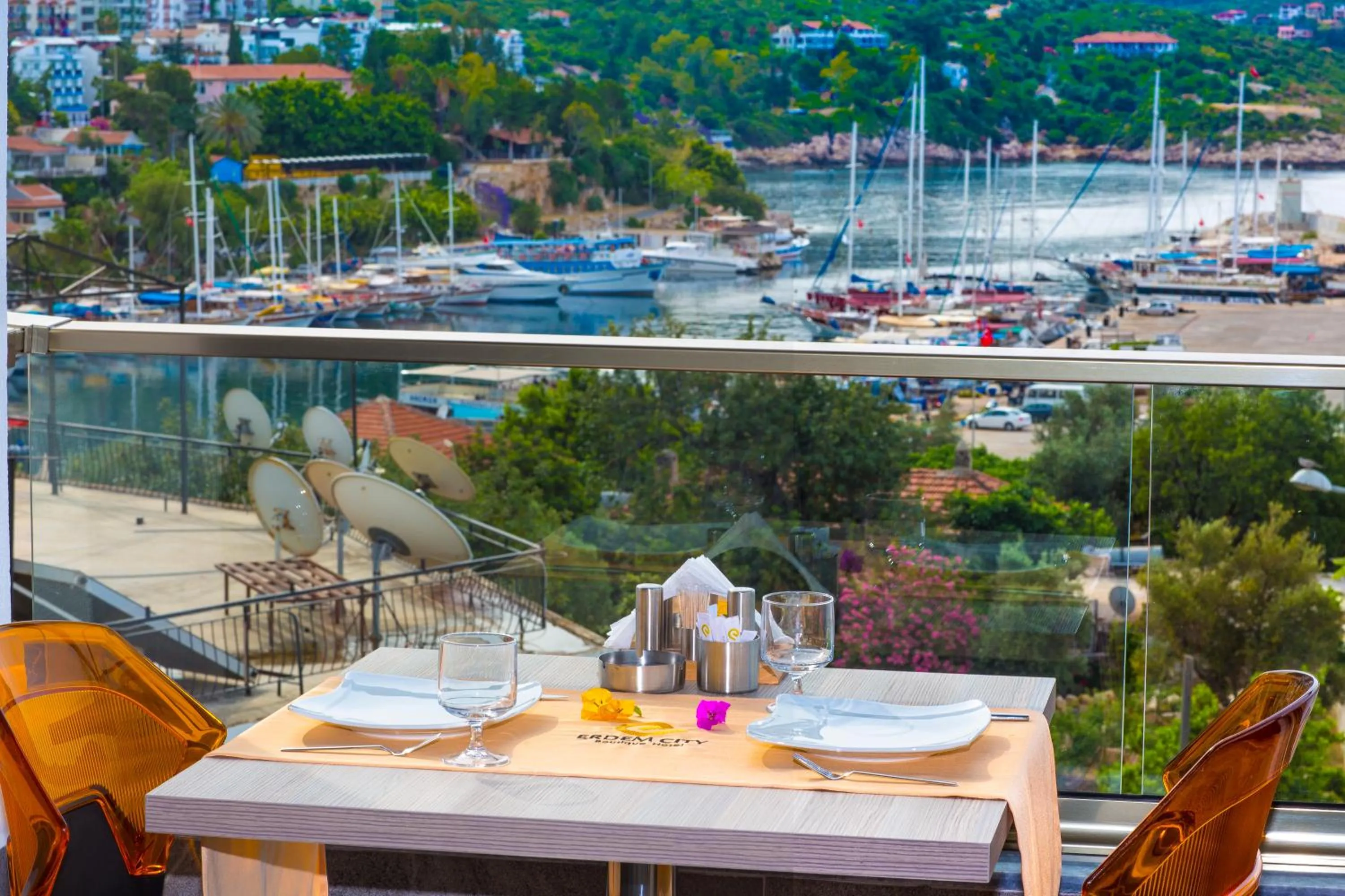 Facade/entrance in Erdem City Hotel