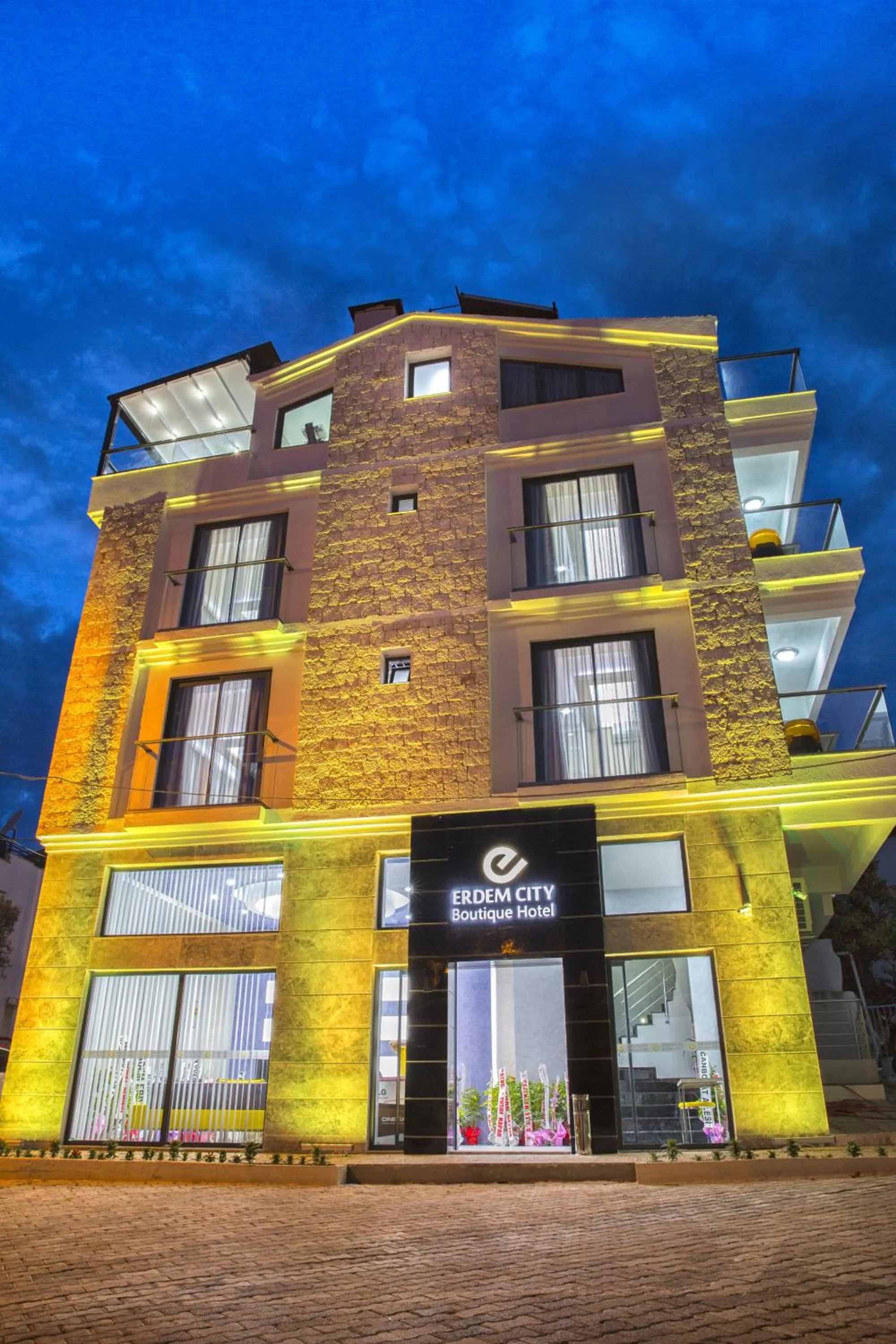 Property building in Erdem City Hotel