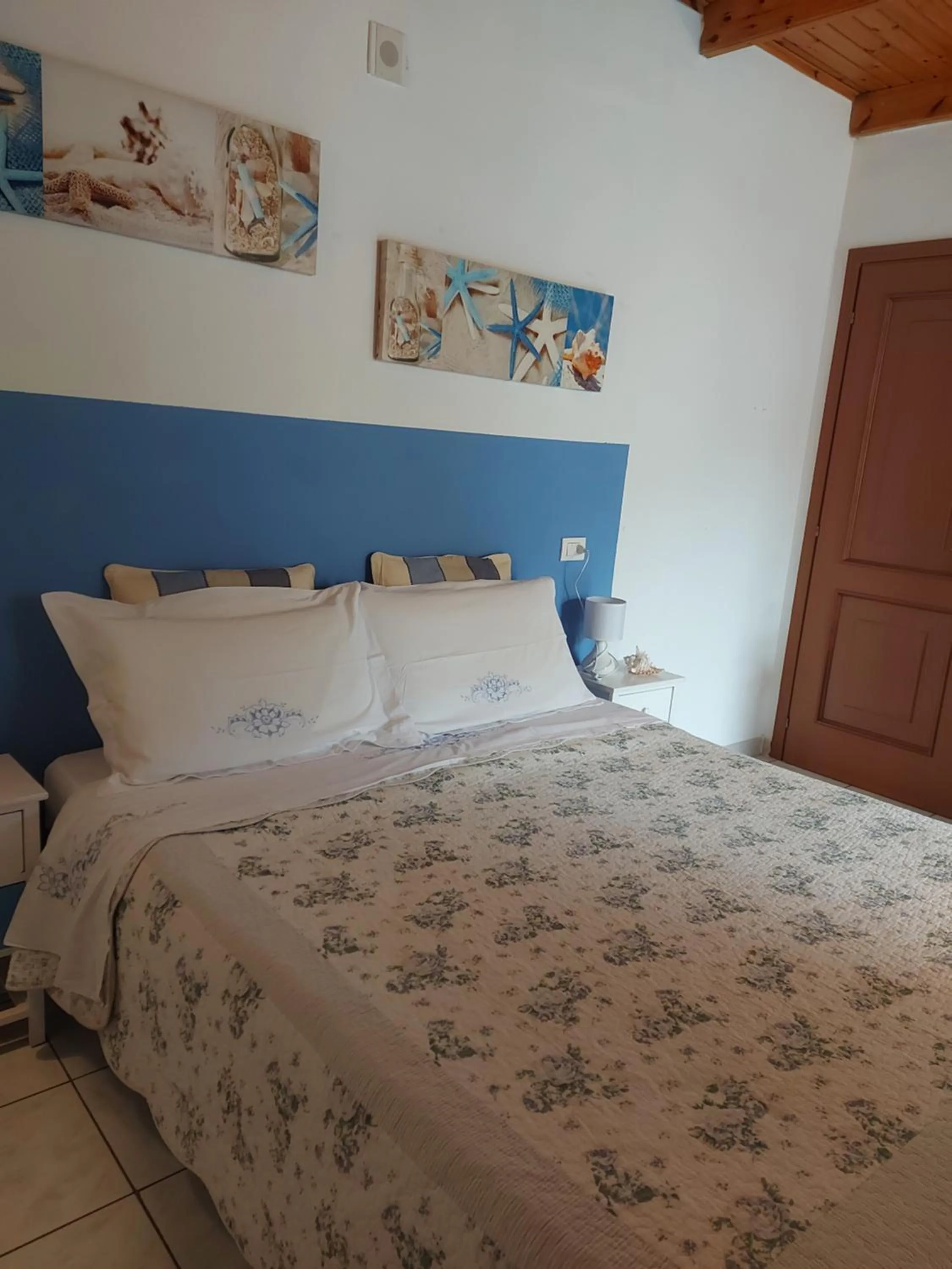 Bed in Bed and Breakfast Cala Luna