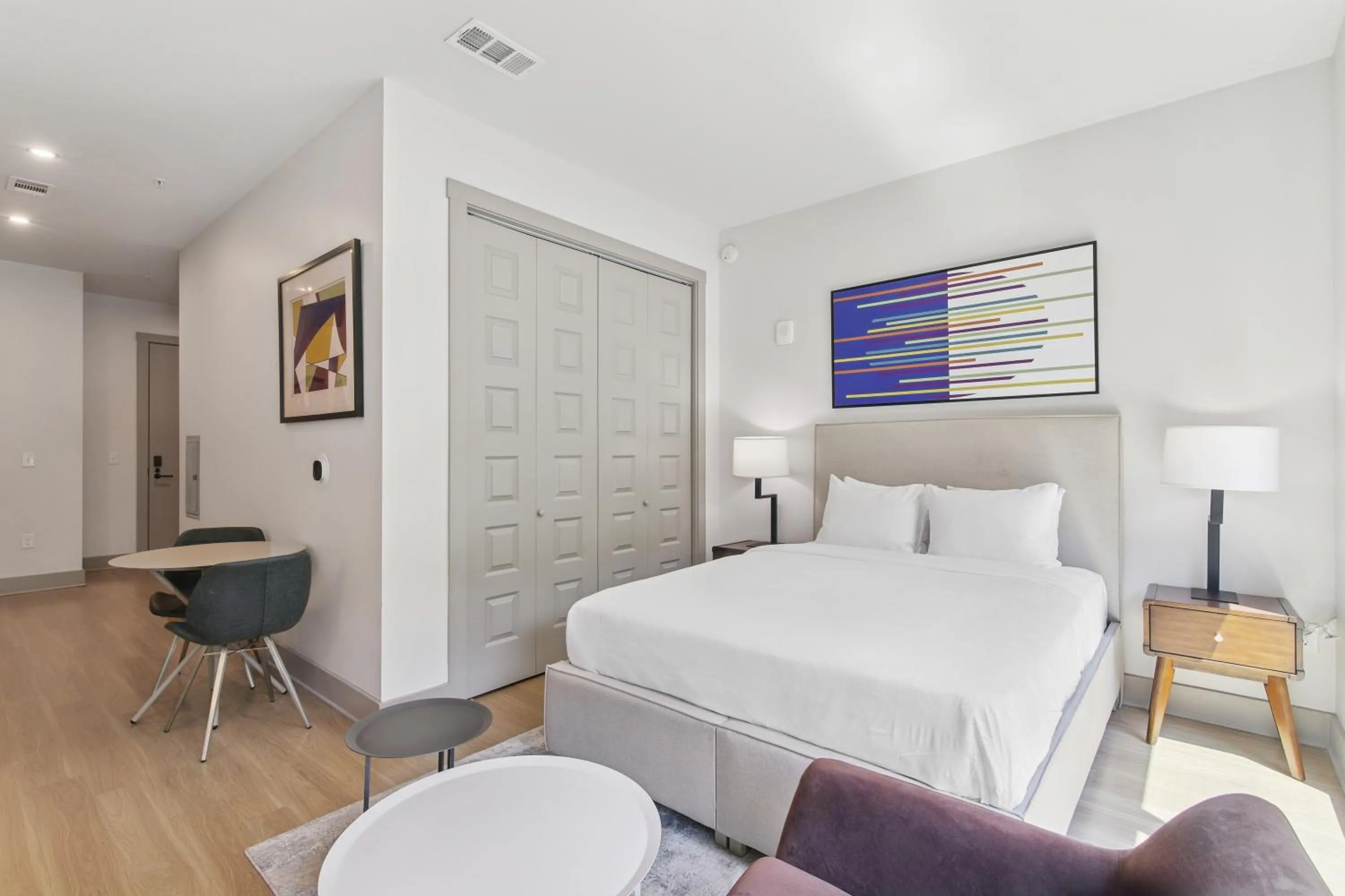 Bed in Sentral West Midtown at Star Metals