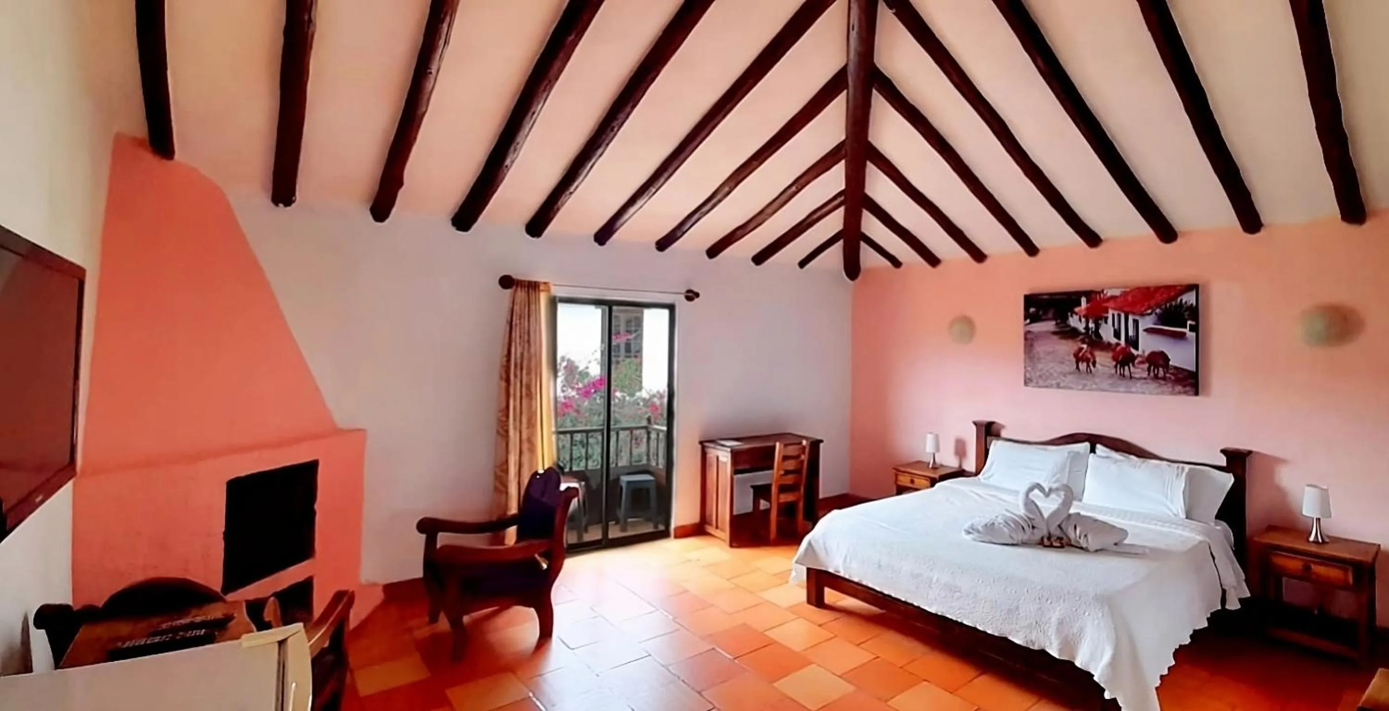 Bed in Aqua Vitae Hotel