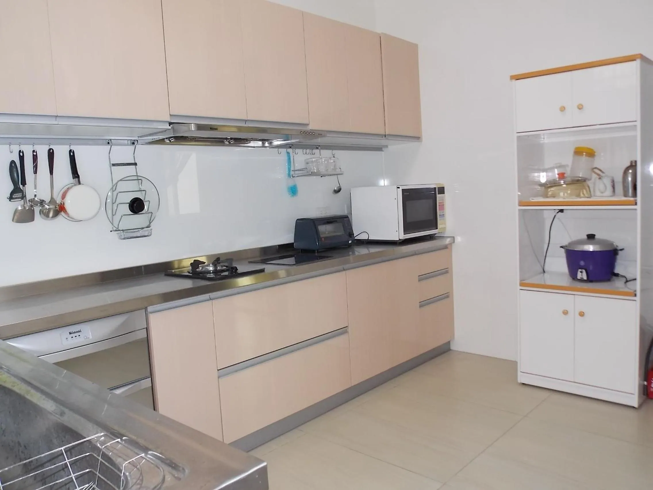 Communal kitchen in Normans B&B